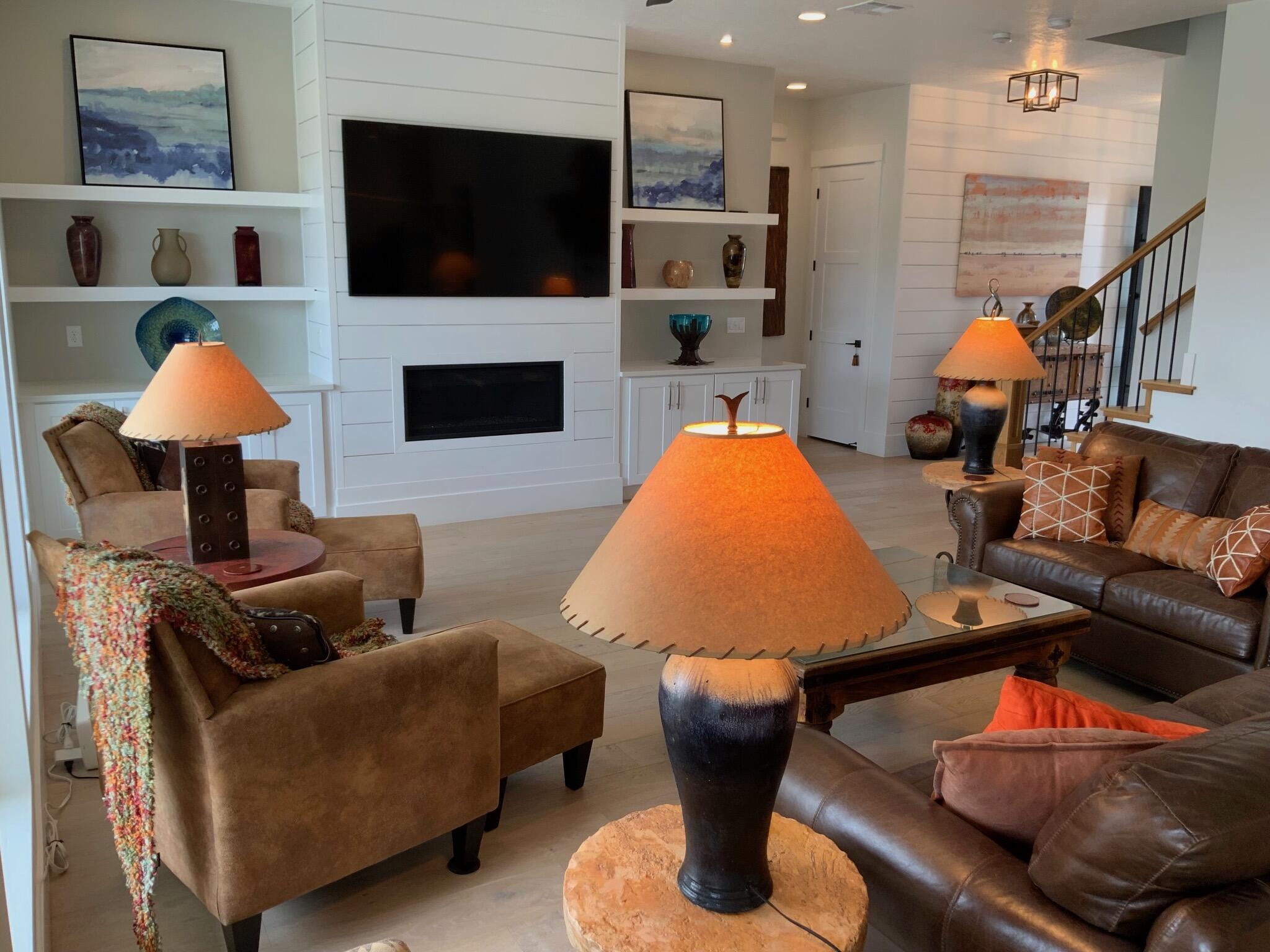 SOUTHERN VISTAS - Residential