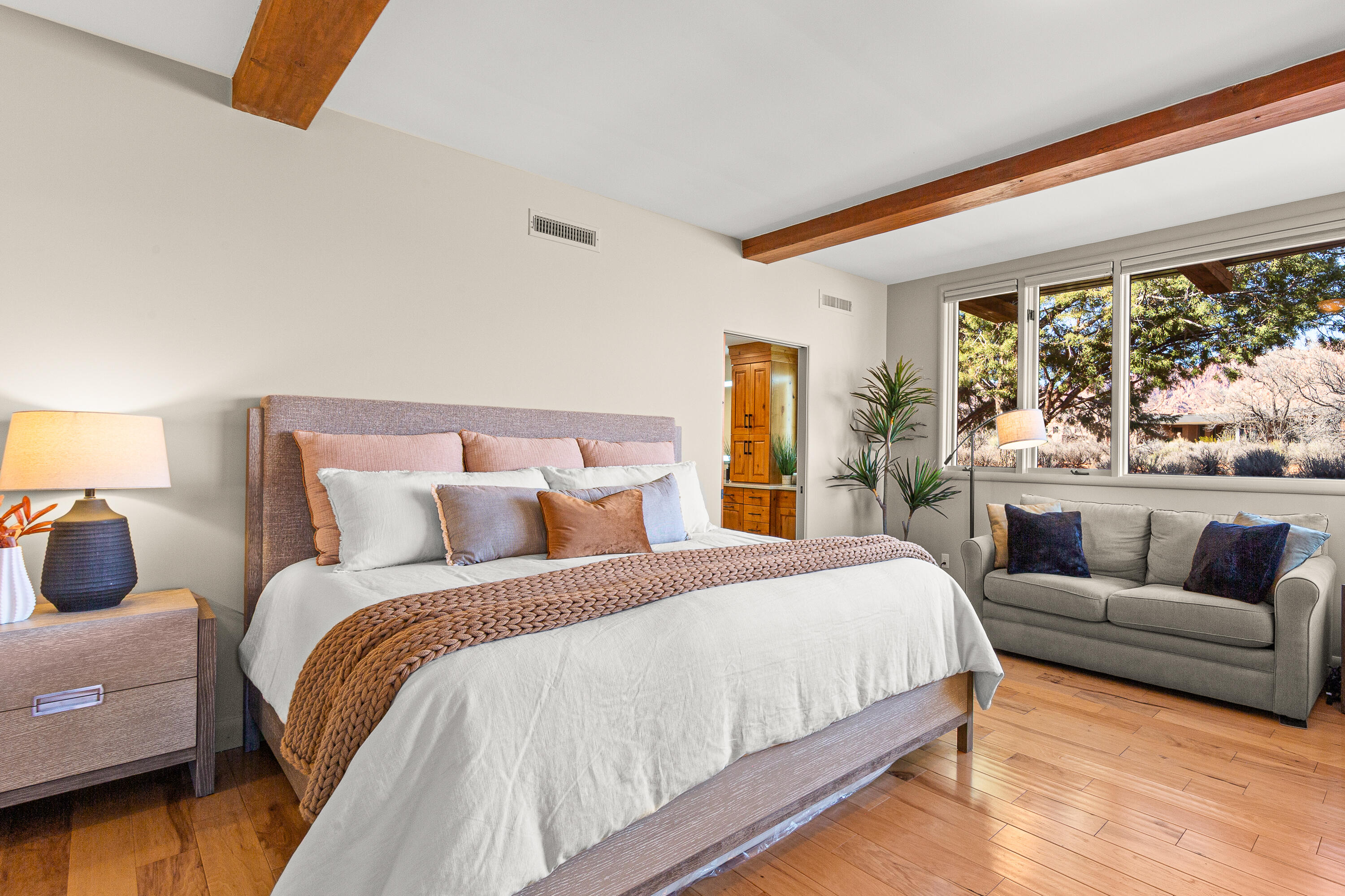 SHONTO POINT - Residential