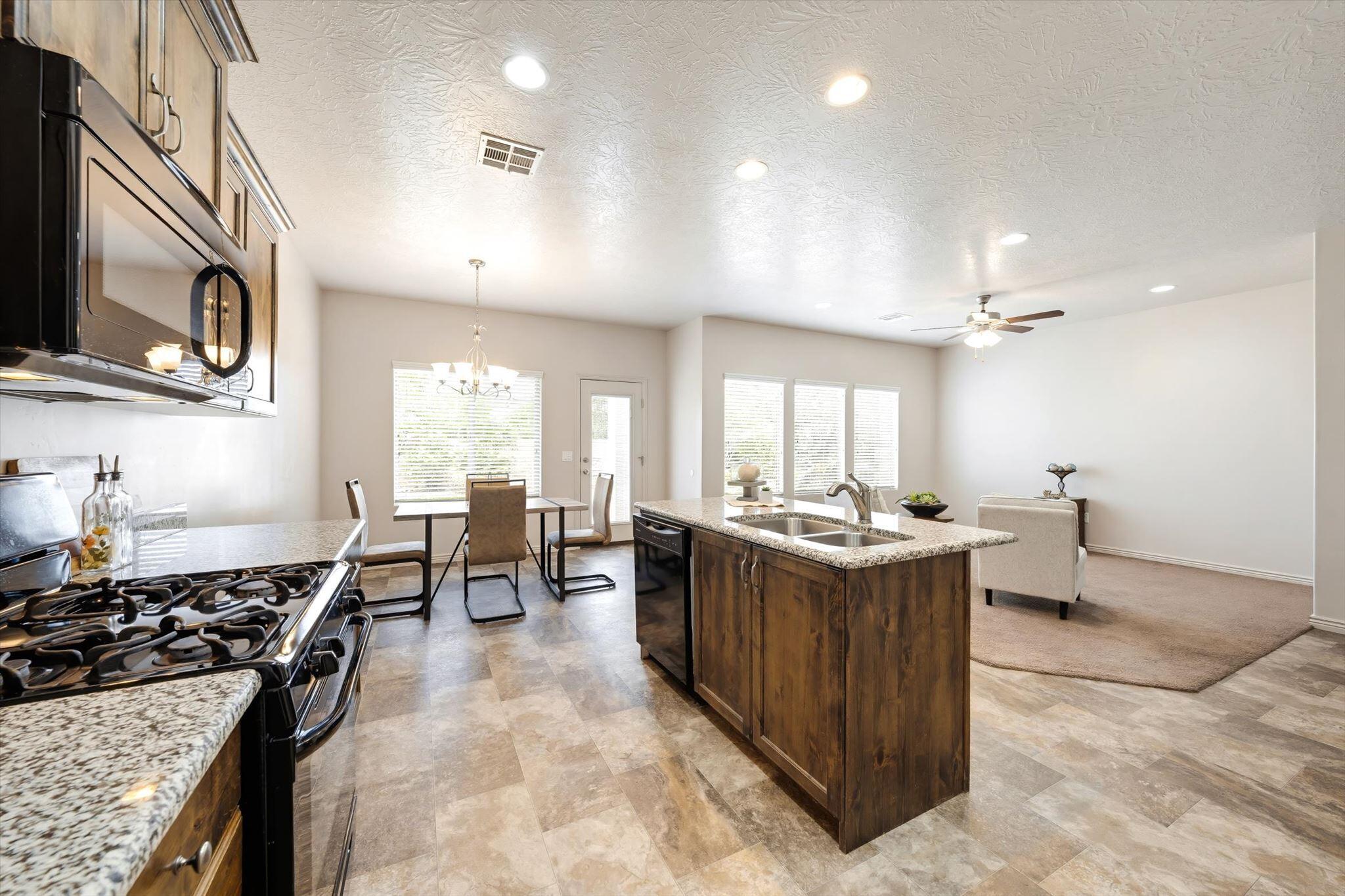 MULBERRY ESTATES - Residential