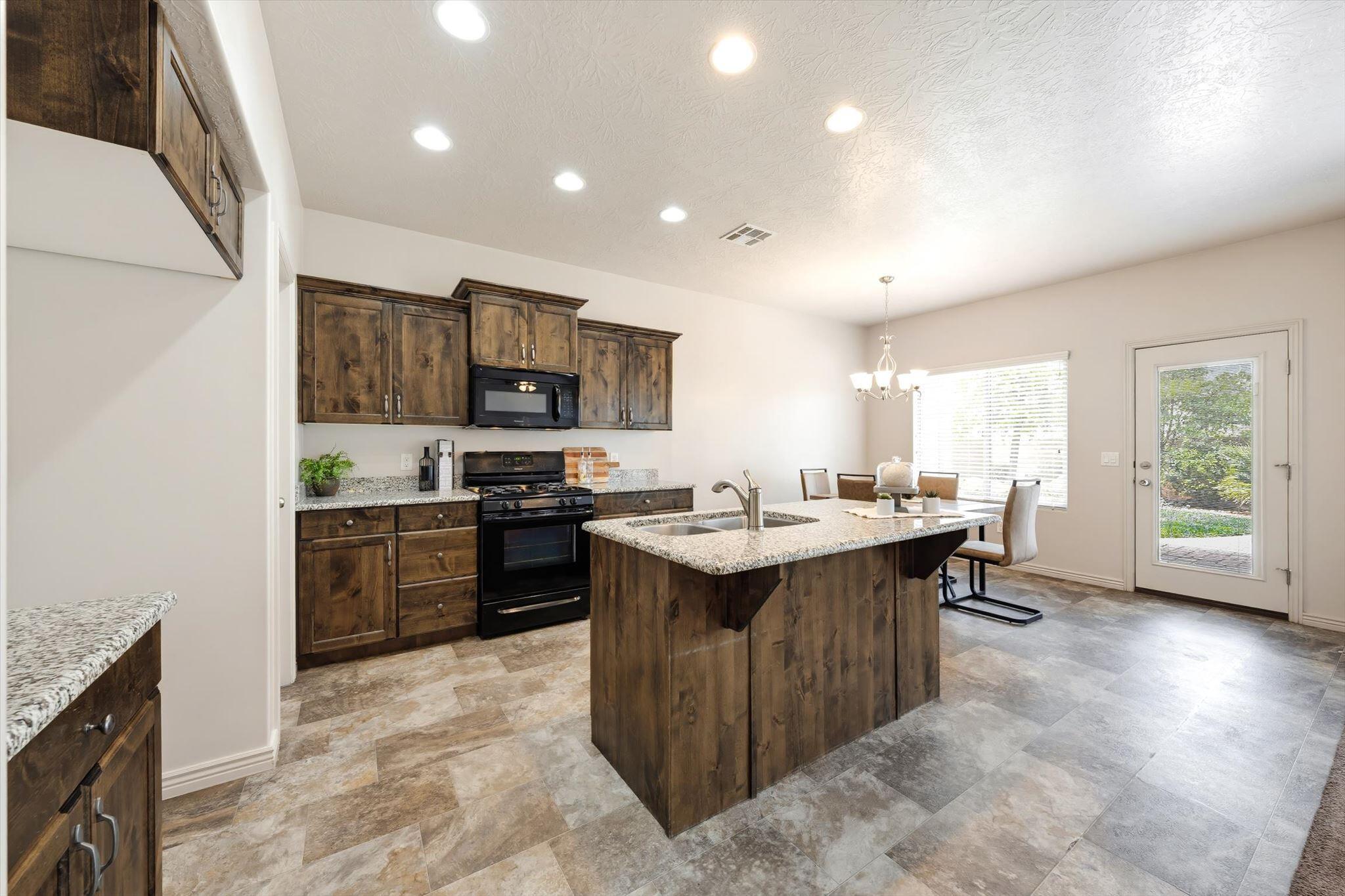 MULBERRY ESTATES - Residential