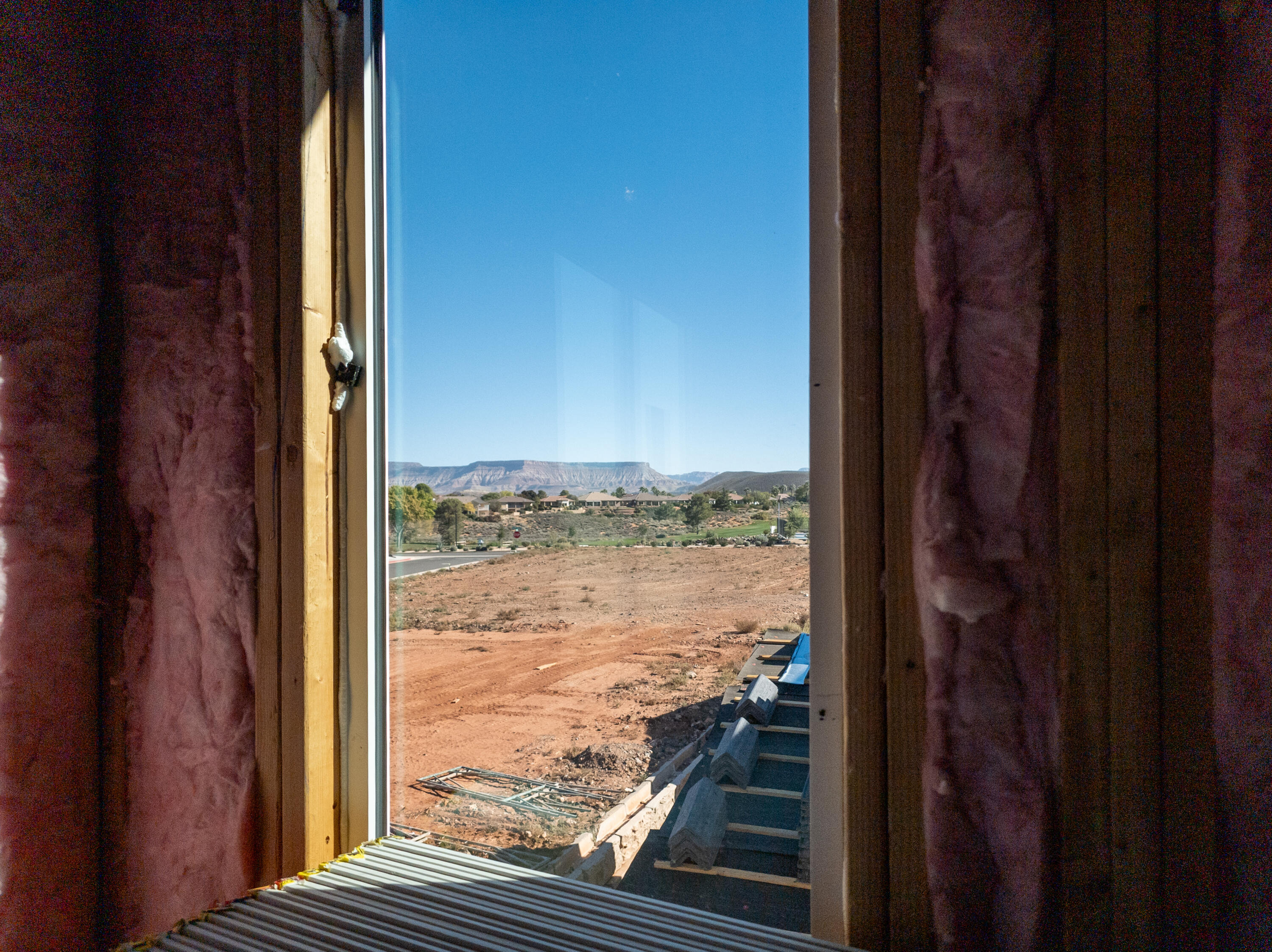 EAGLE POINTE - Residential