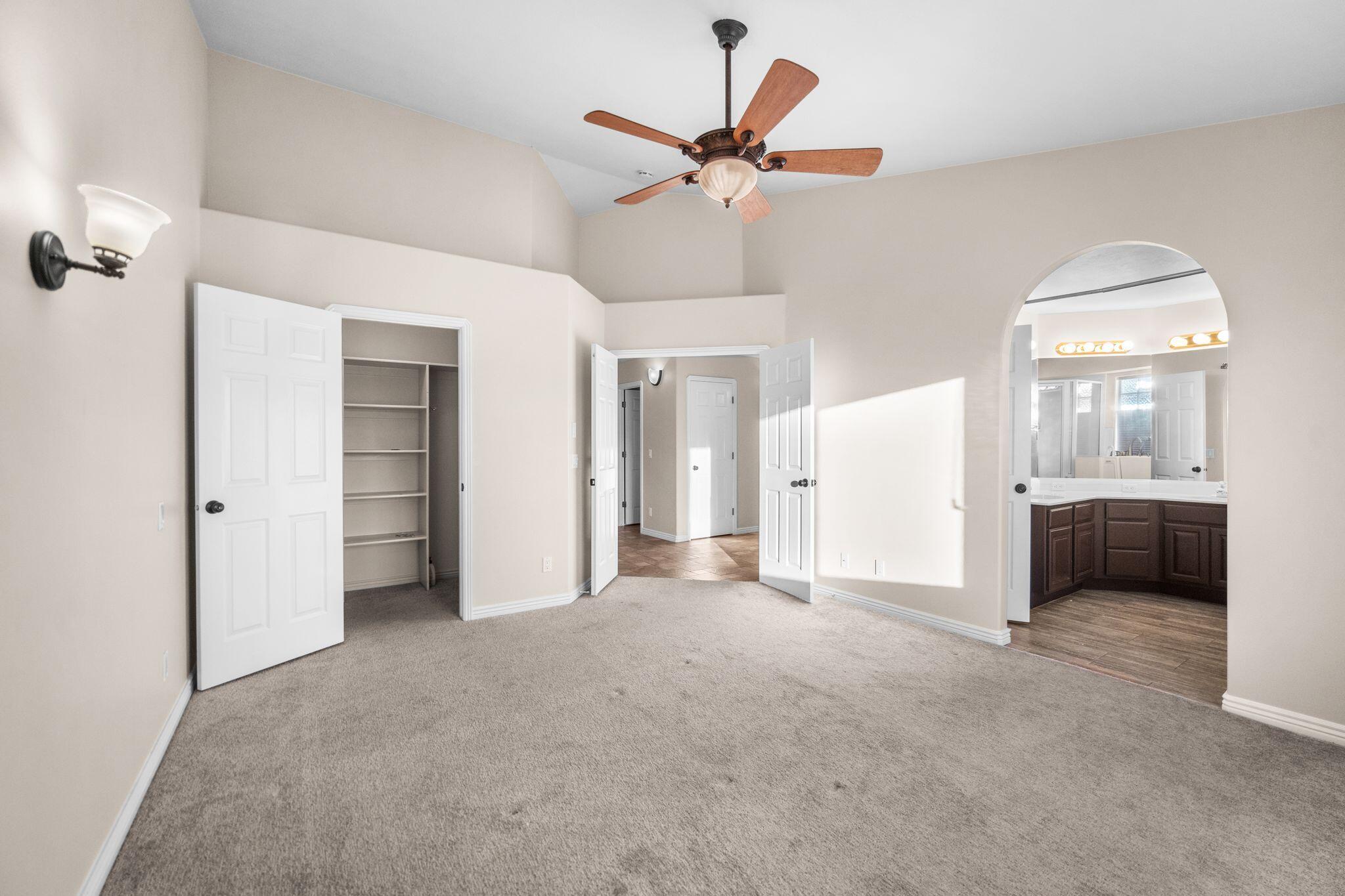 PRAIRIE HOLLOW - Residential