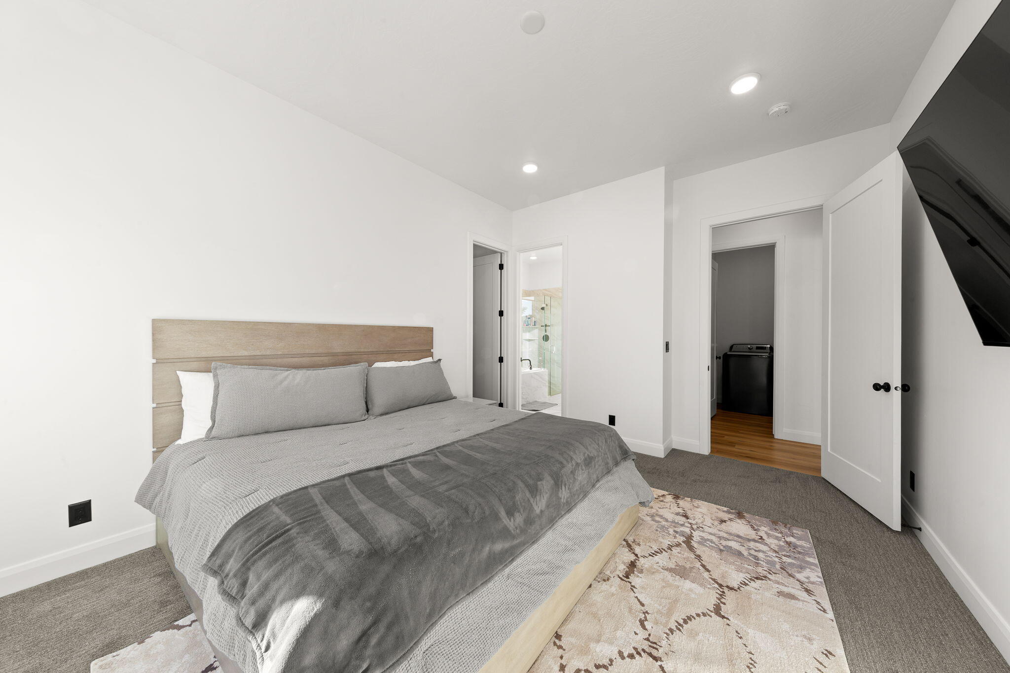 AUBURN HILLS - Residential