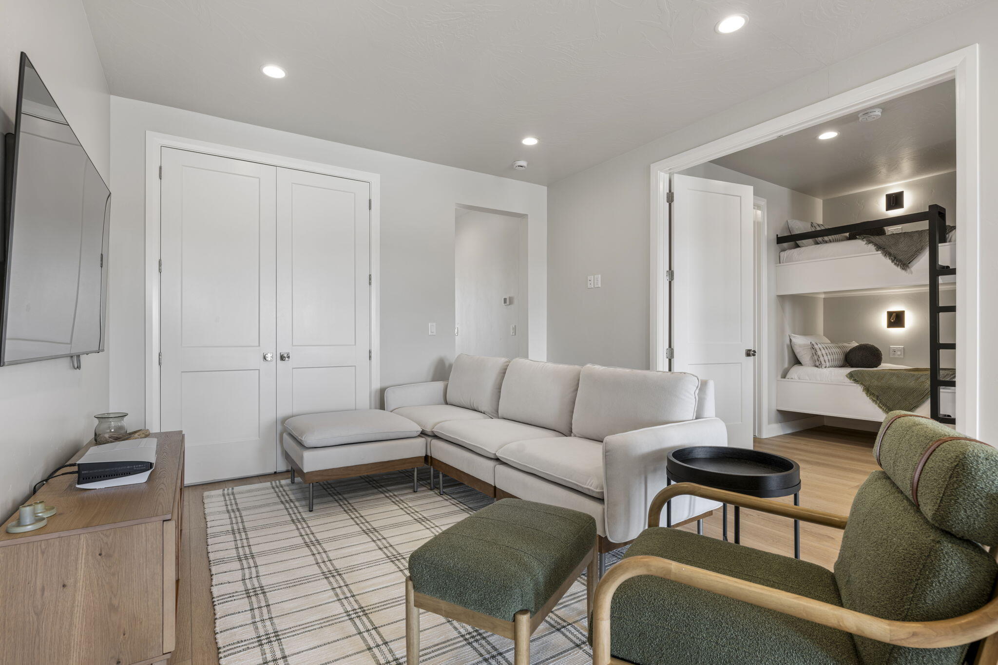 DESERT COLOR RESORT - Residential