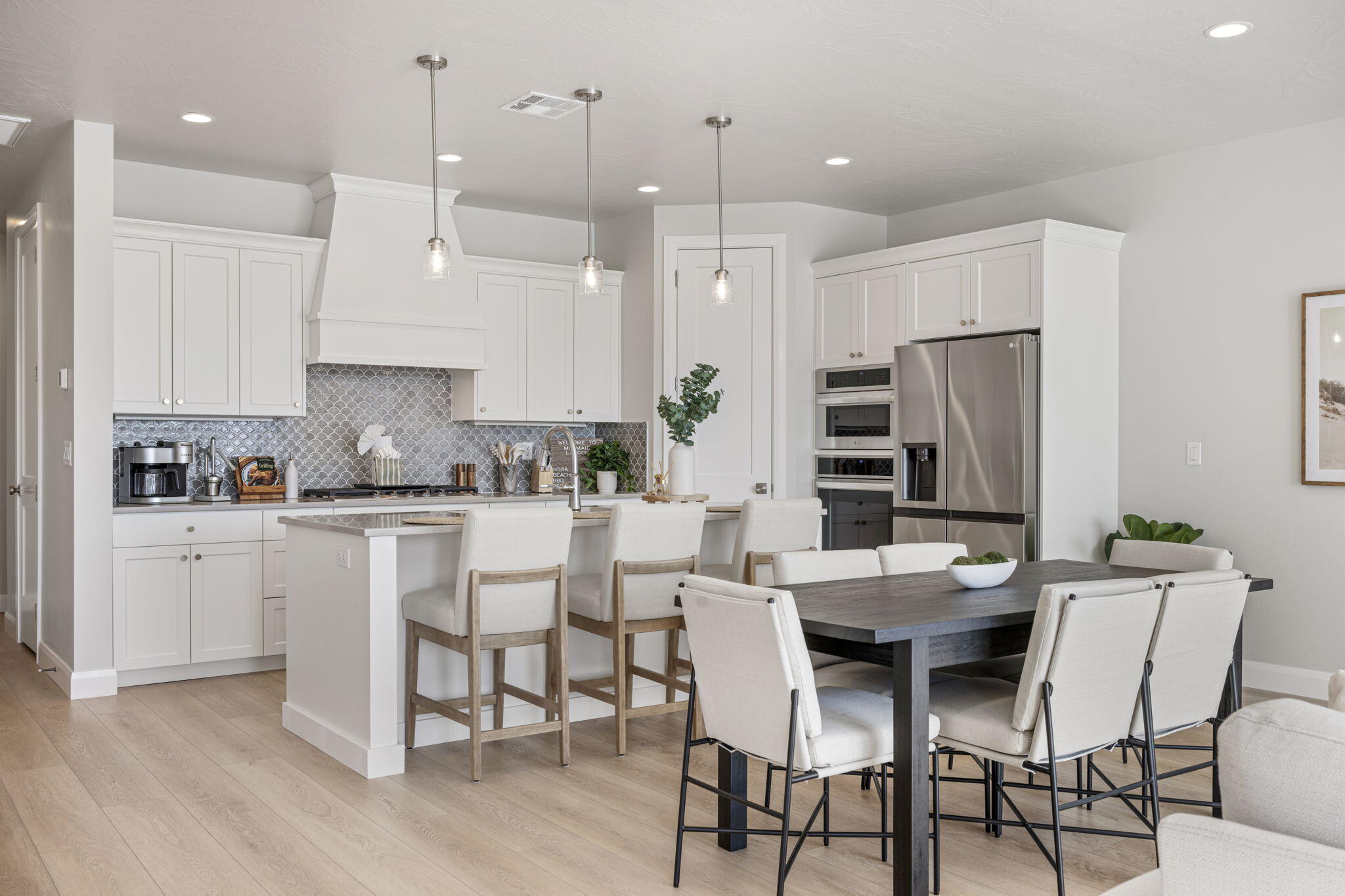 DESERT COLOR RESORT - Residential