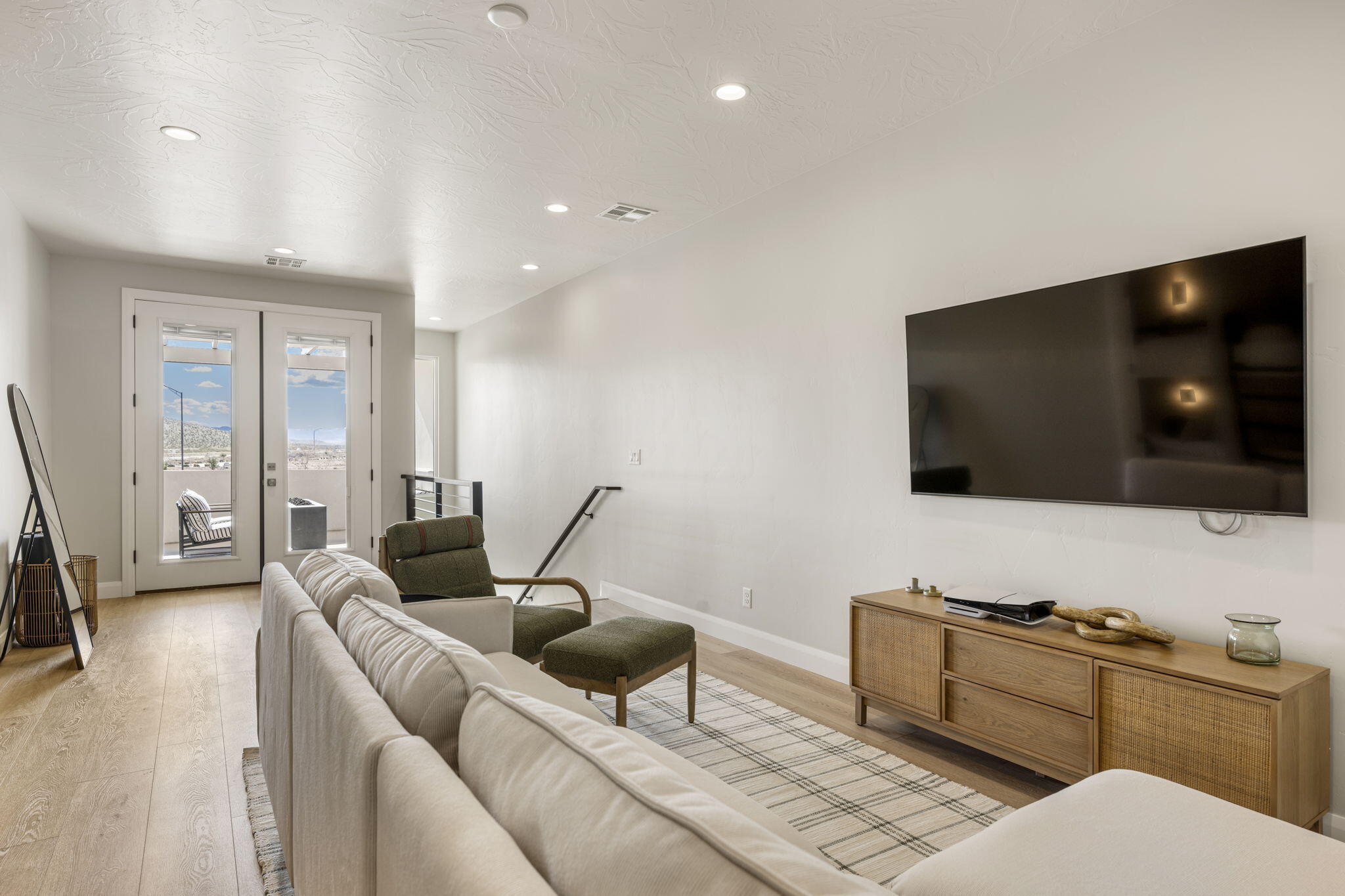 DESERT COLOR RESORT - Residential