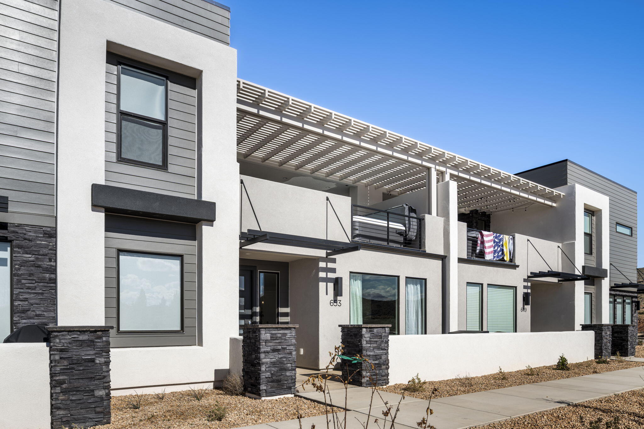 DESERT COLOR RESORT - Residential