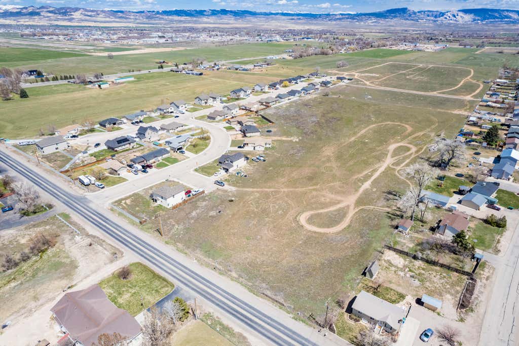 Photo of 2685 S 500 E, Vernal, UT 84078 (MLS # 26-275315)