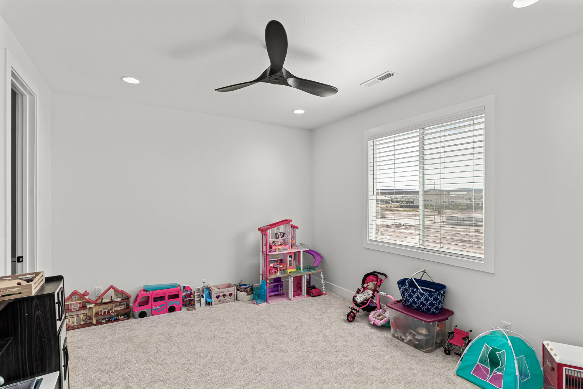 CRIMSON VISTAS - Residential