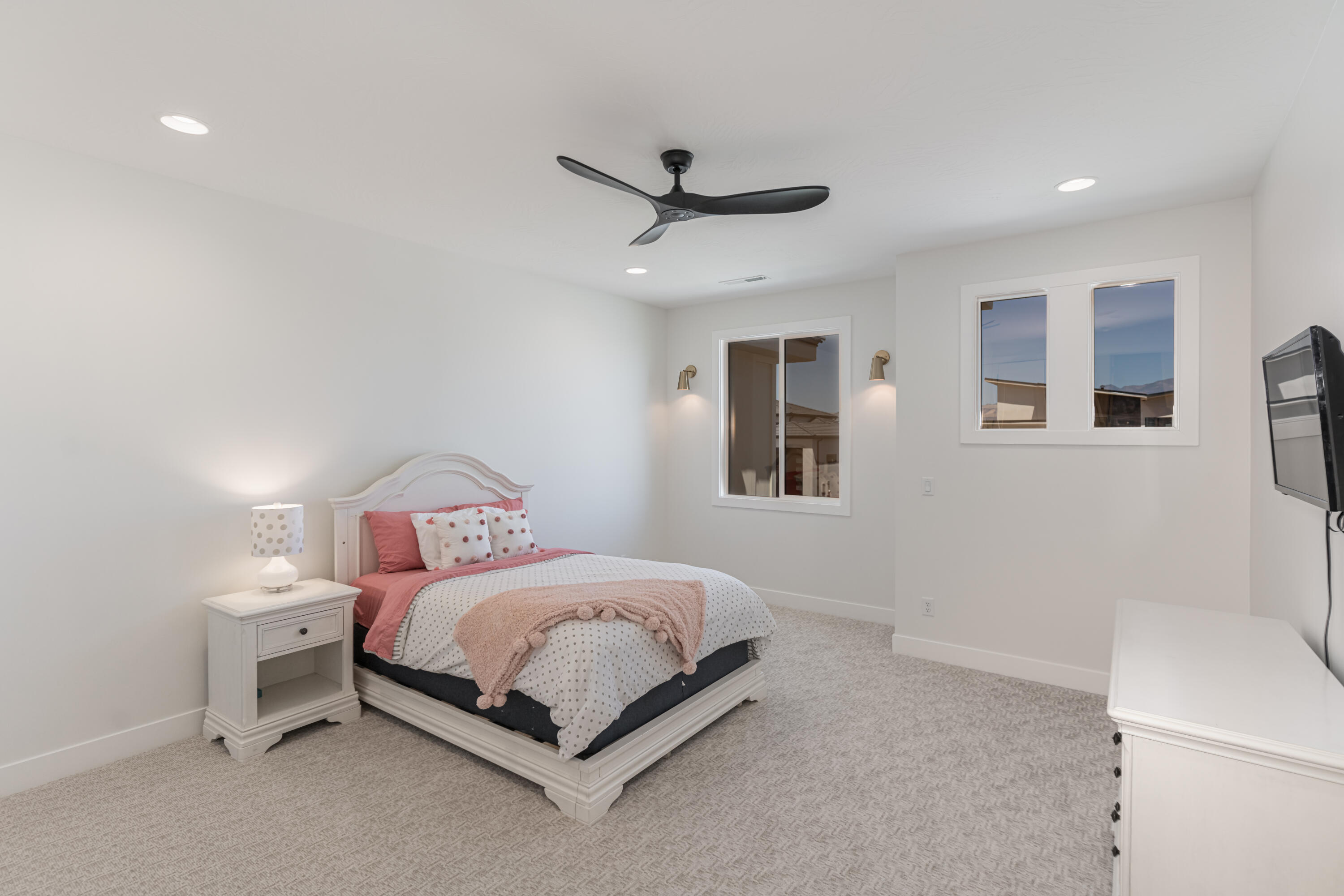 CRIMSON VISTAS - Residential