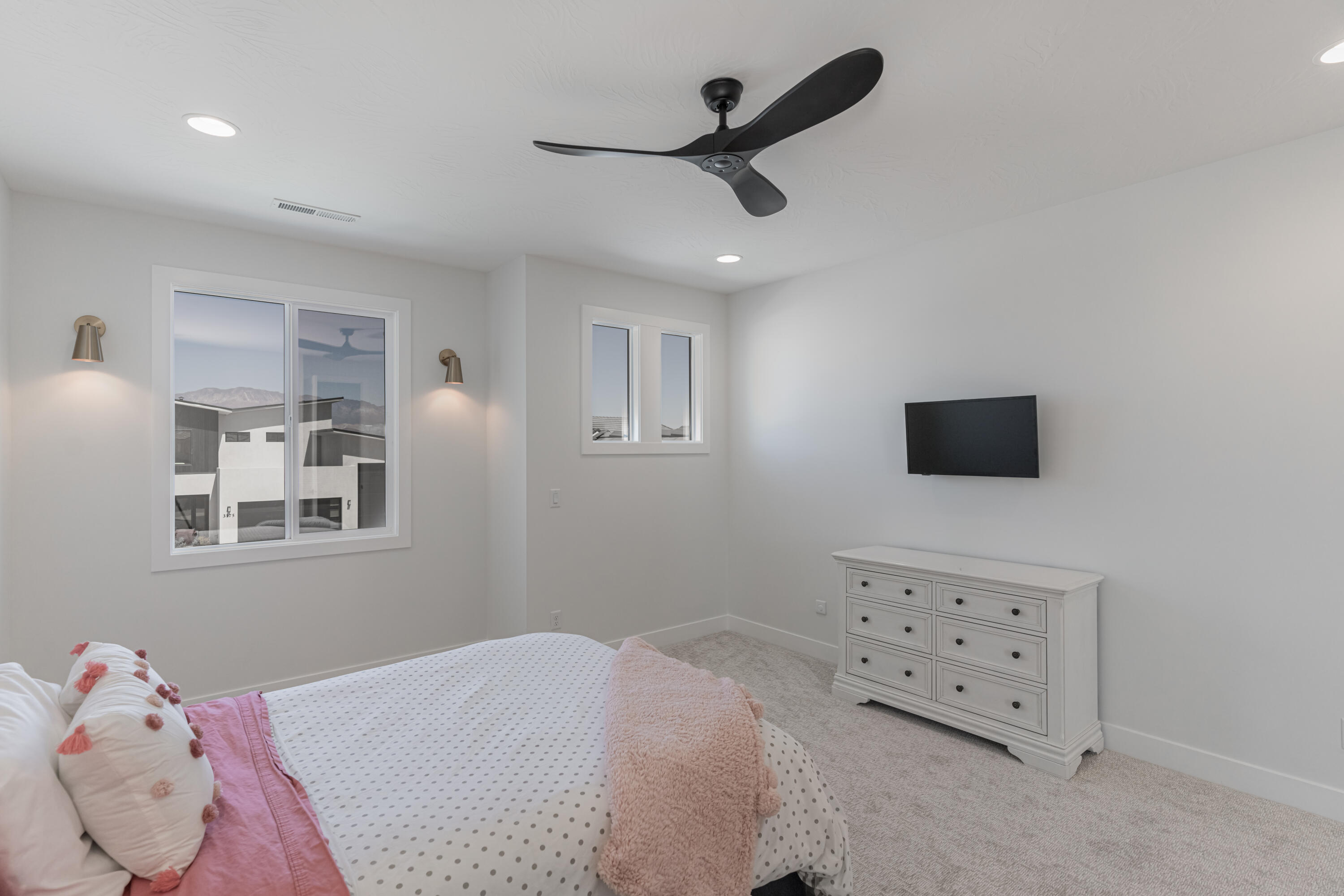 CRIMSON VISTAS - Residential