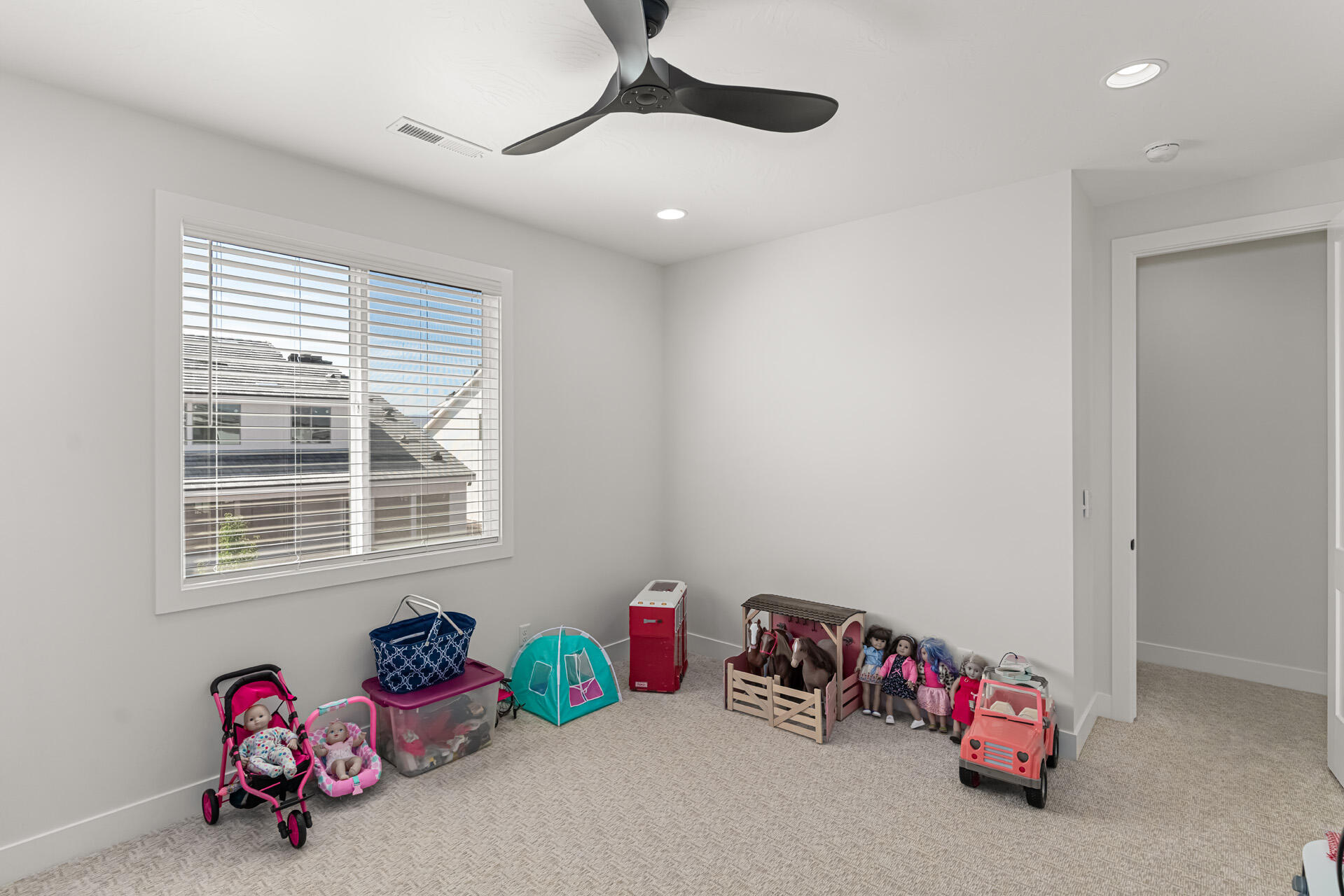 CRIMSON VISTAS - Residential