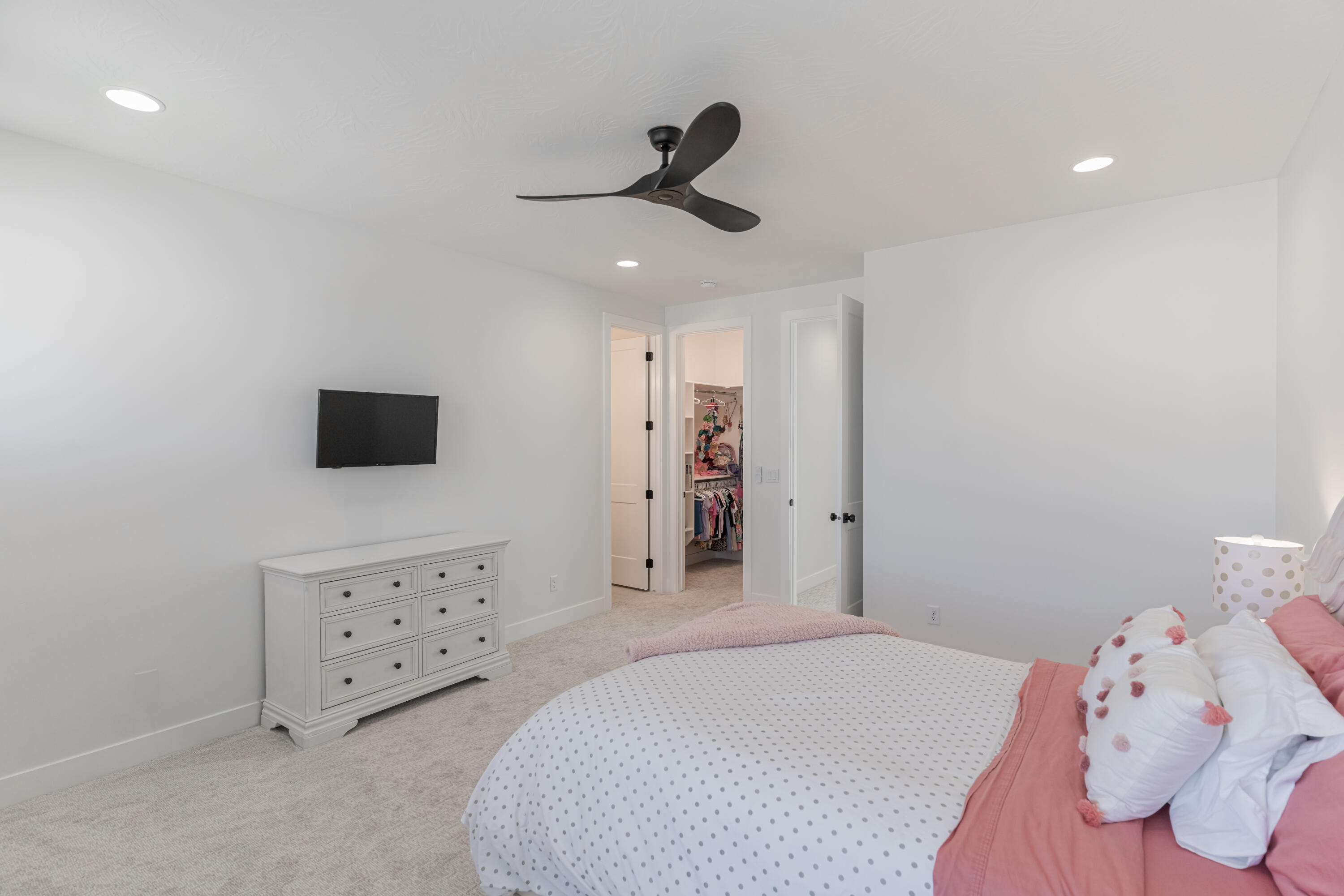 CRIMSON VISTAS - Residential