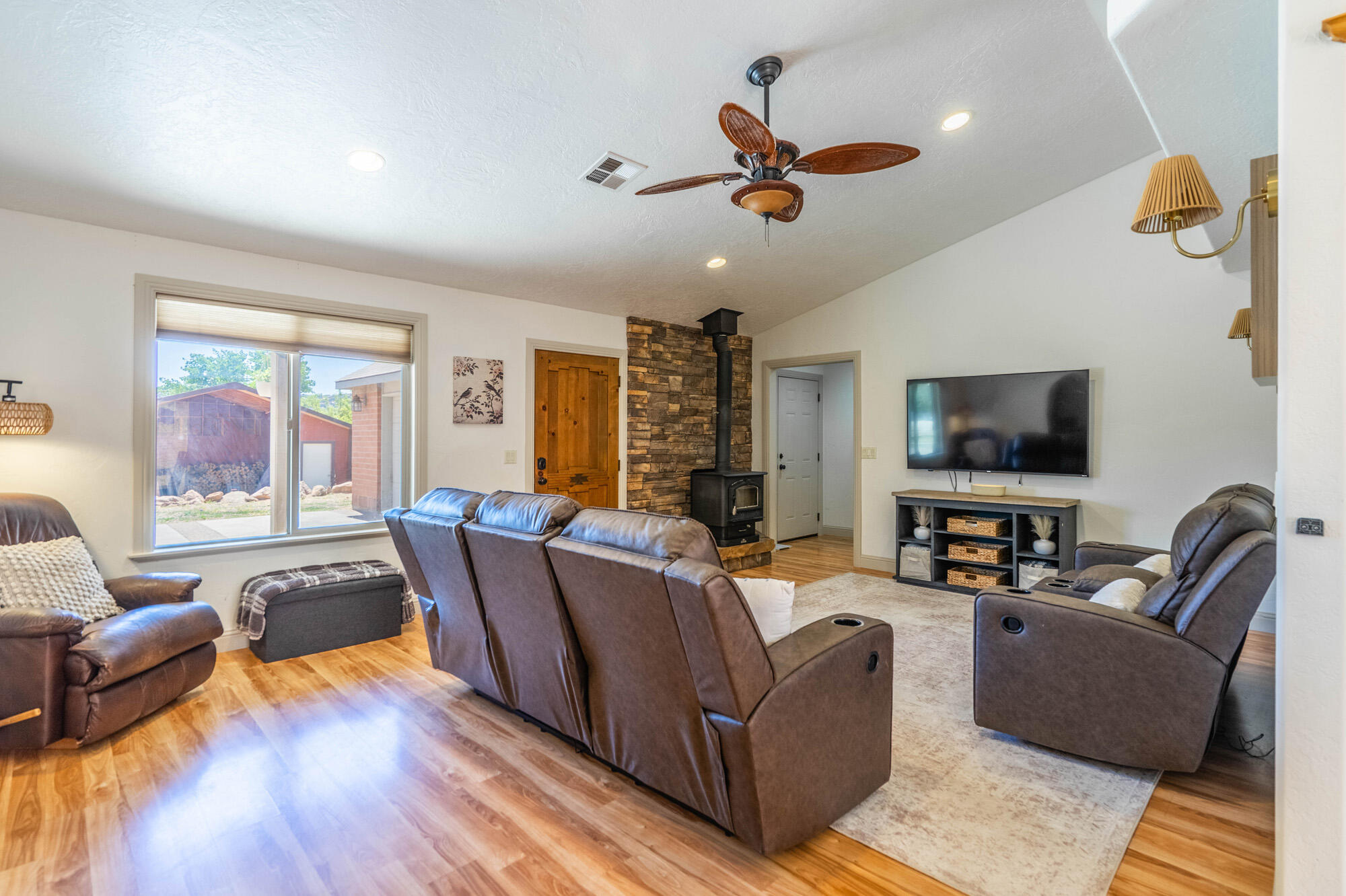 APPLE VALLEY RANCH - Residential