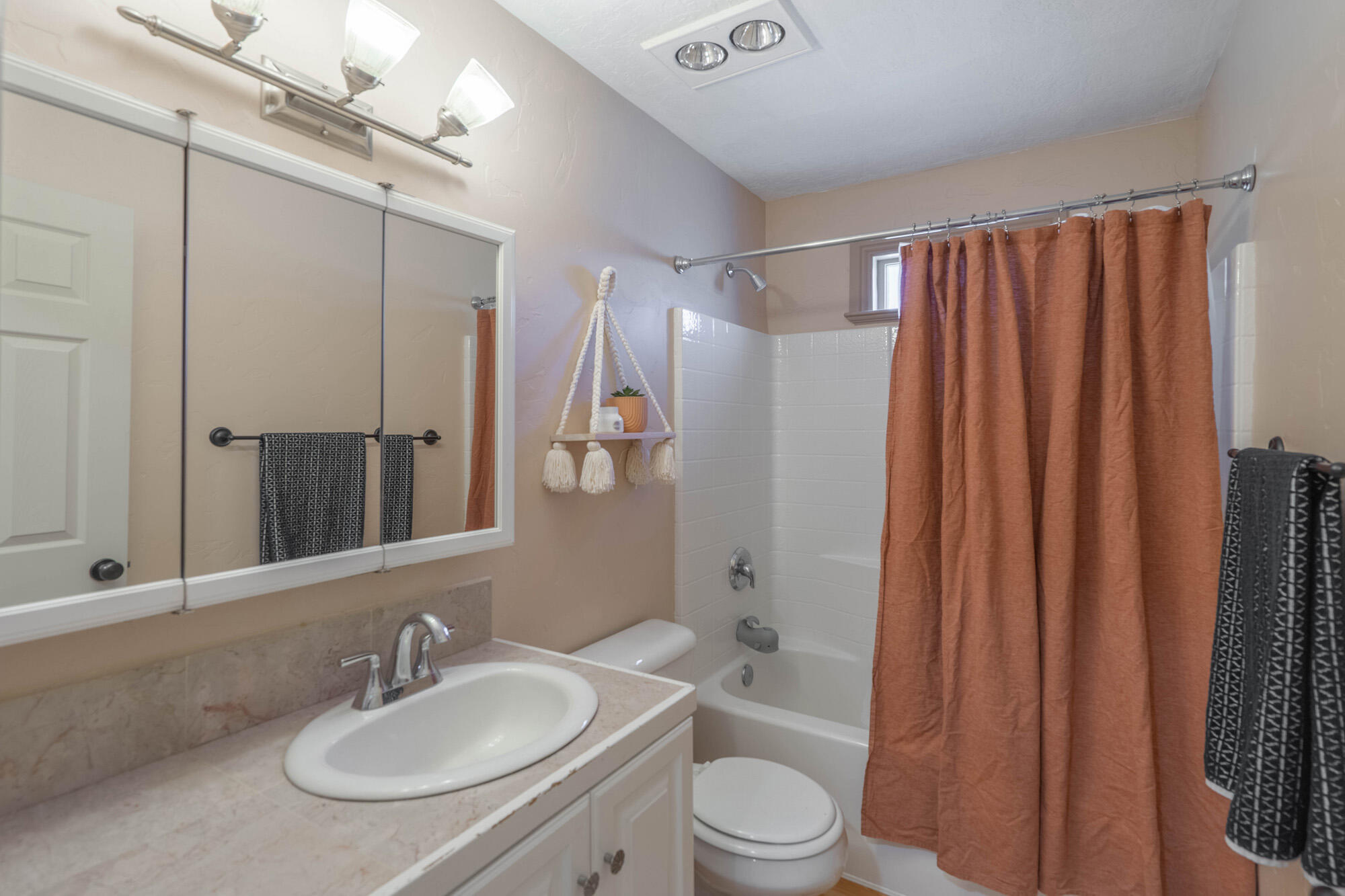 APPLE VALLEY RANCH - Residential