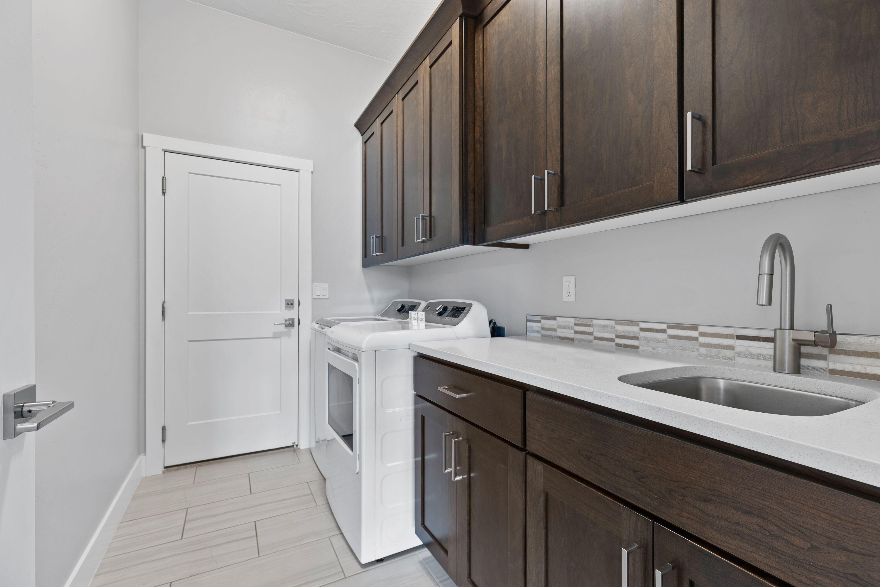 RETREAT AT SAND HOLLOW RESORT - Residential