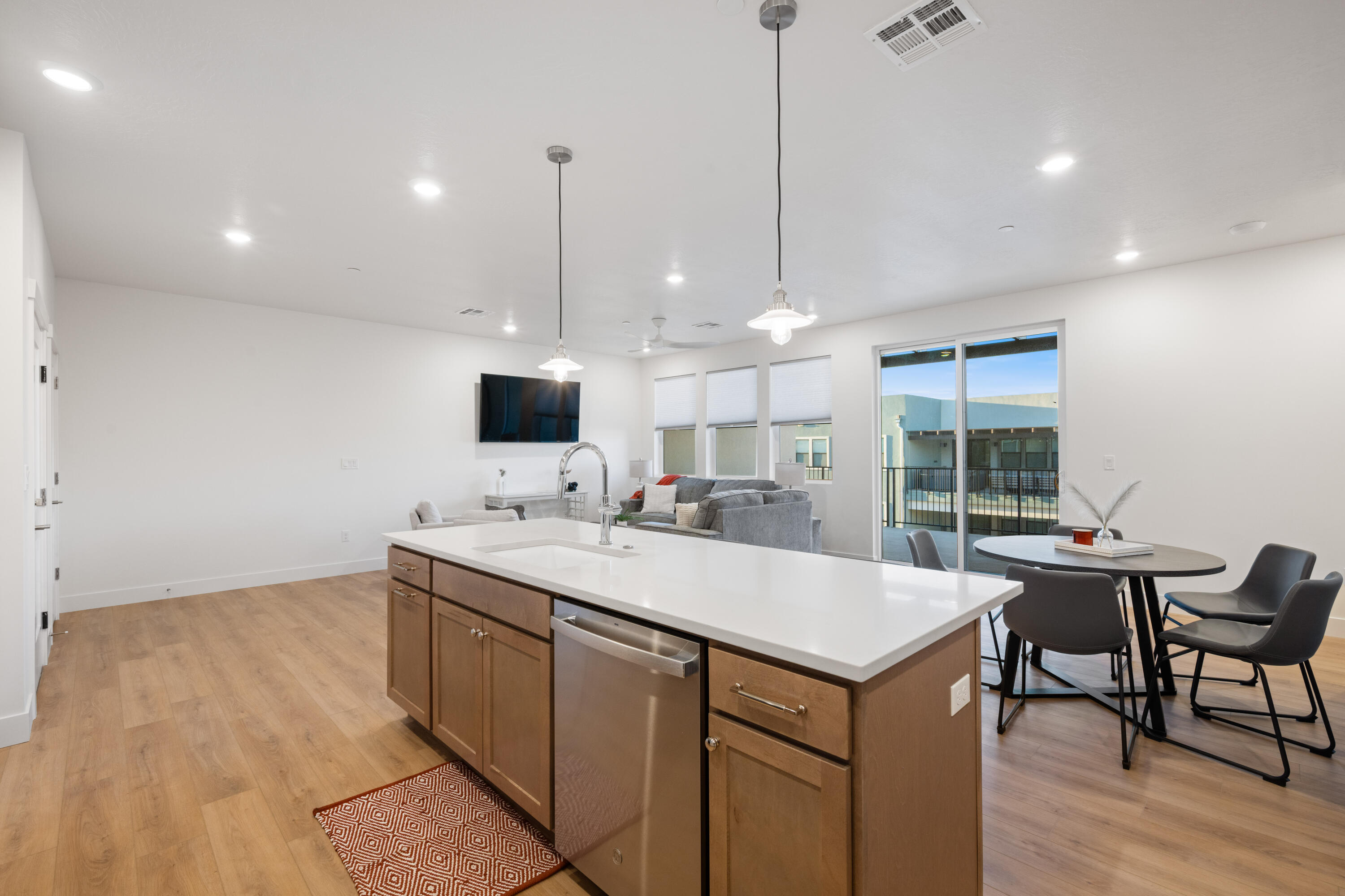 DESERT COLOR RESORT - Residential