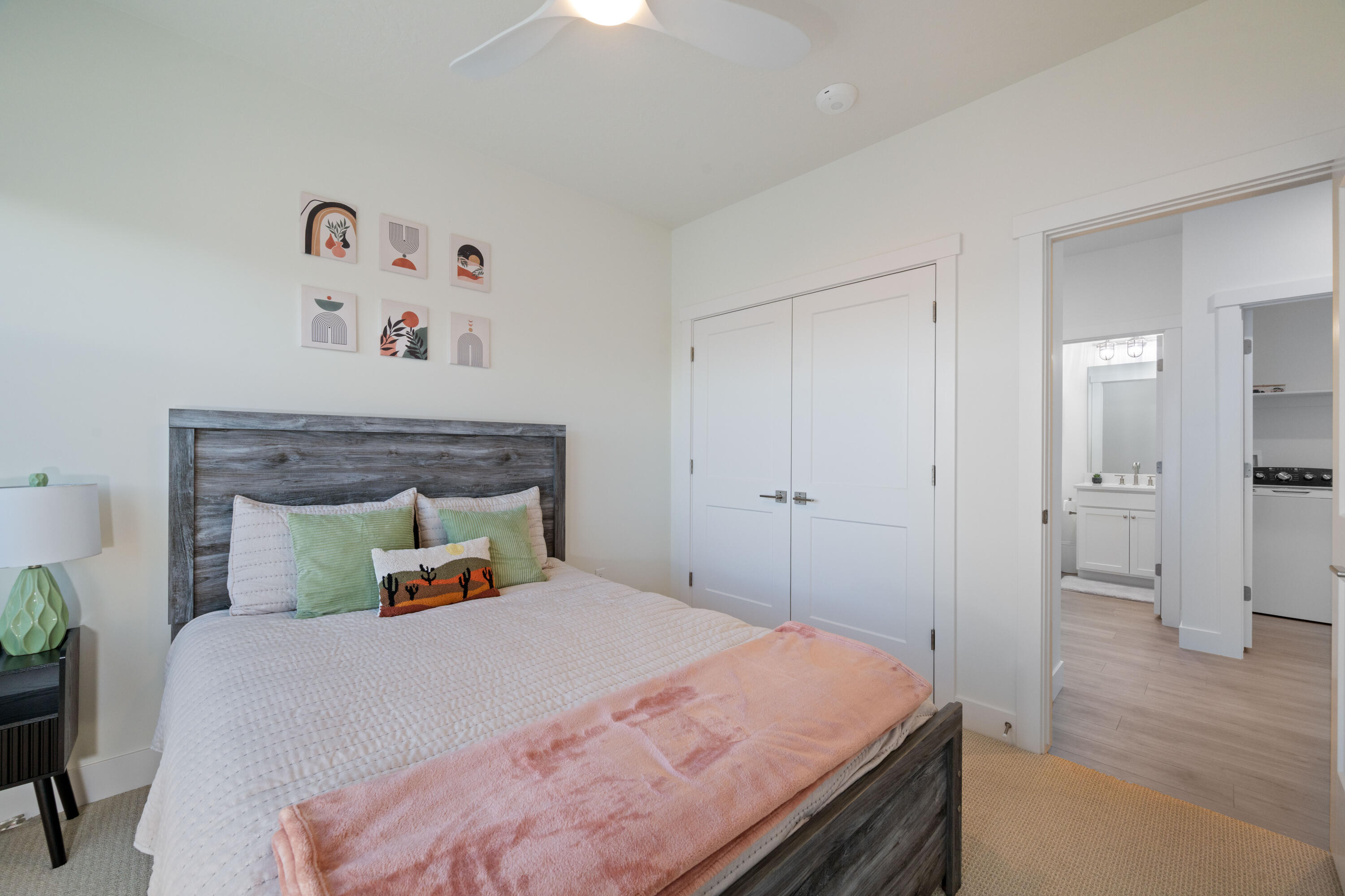 DESERT COLOR RESORT - Residential