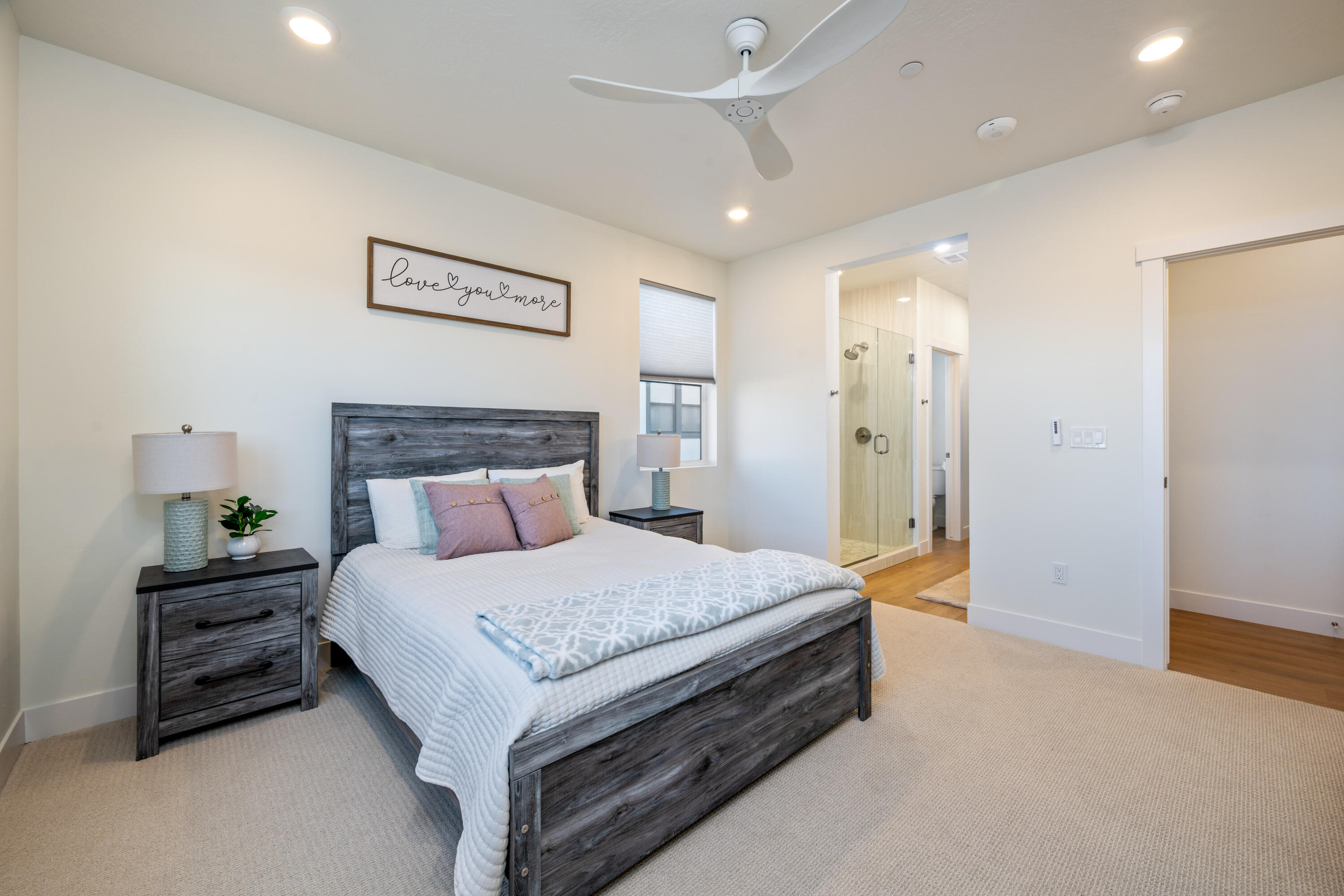 DESERT COLOR RESORT - Residential