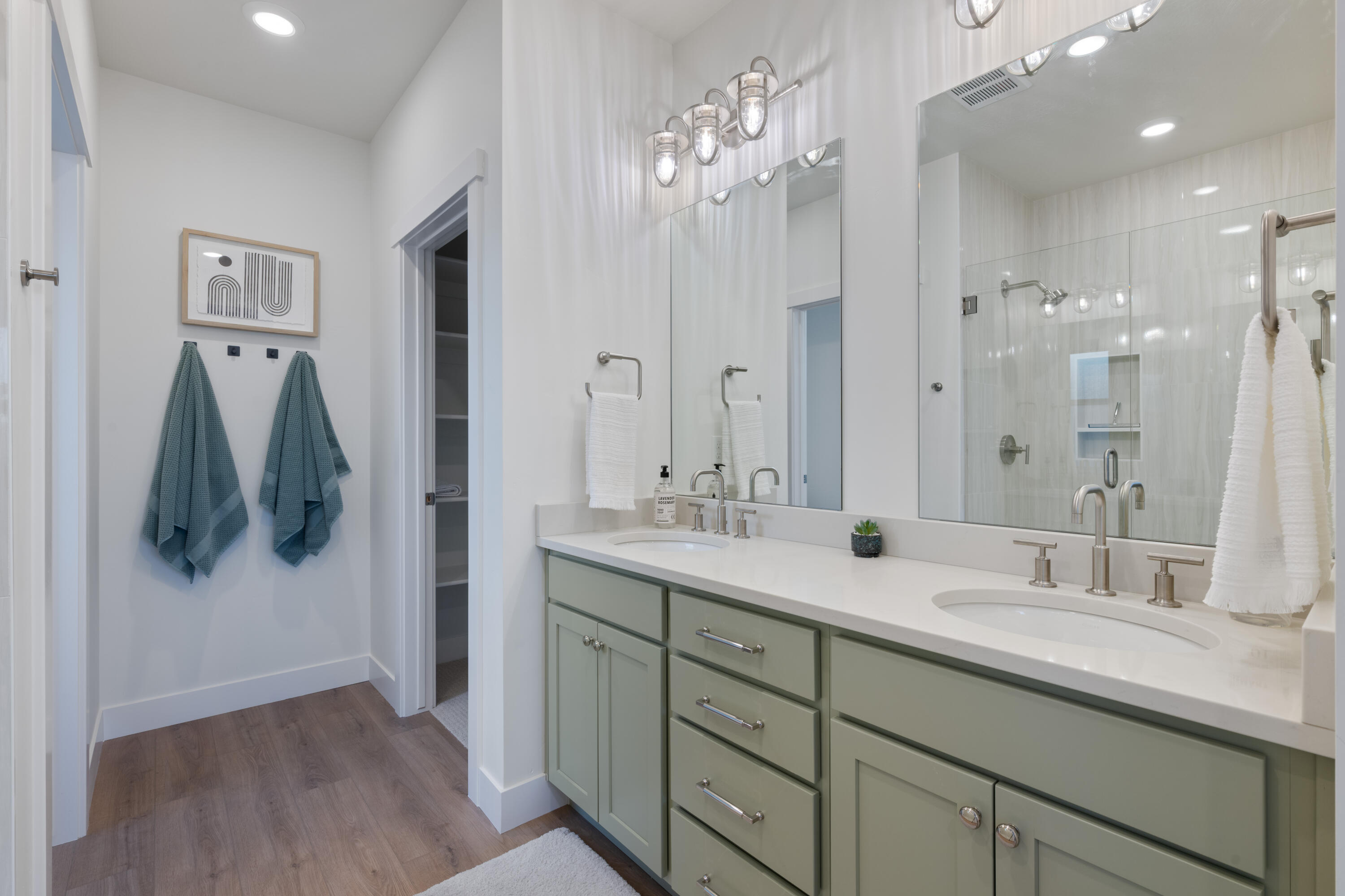 DESERT COLOR RESORT - Residential