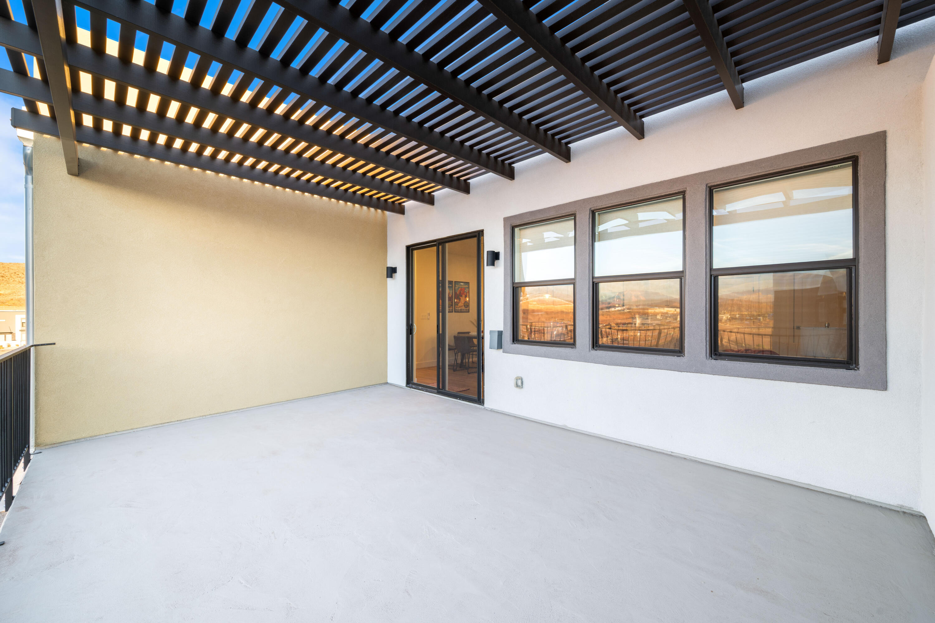 DESERT COLOR RESORT - Residential