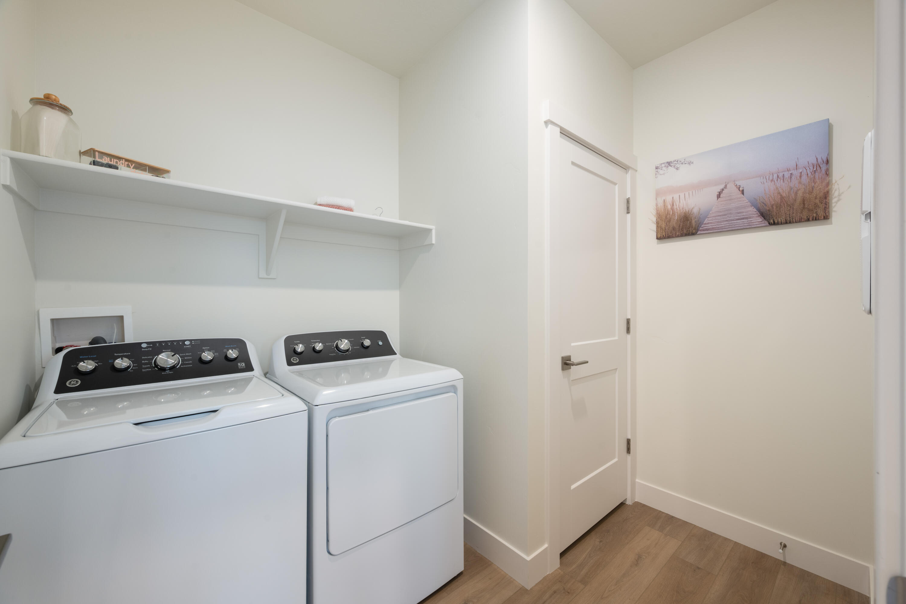 DESERT COLOR RESORT - Residential