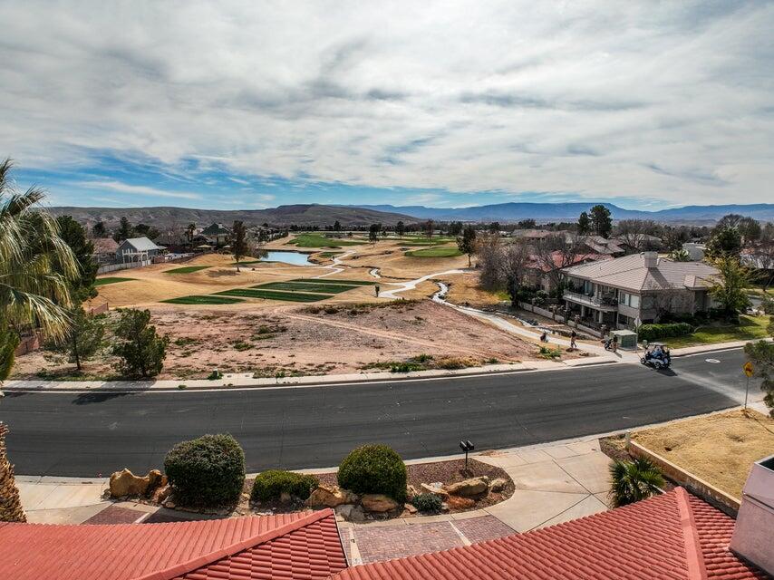 BLOOMINGTON COUNTRY CLUB - Residential