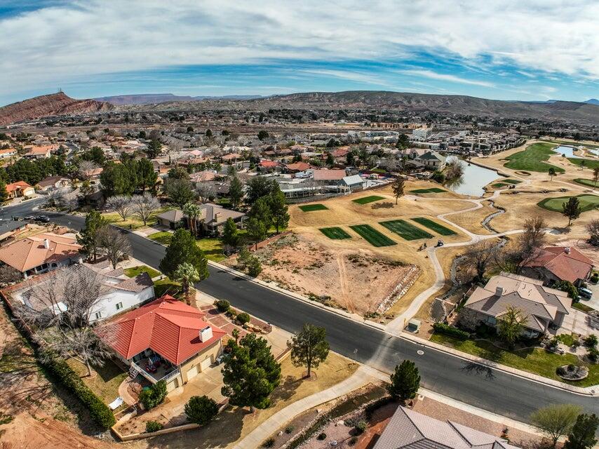 BLOOMINGTON COUNTRY CLUB - Residential