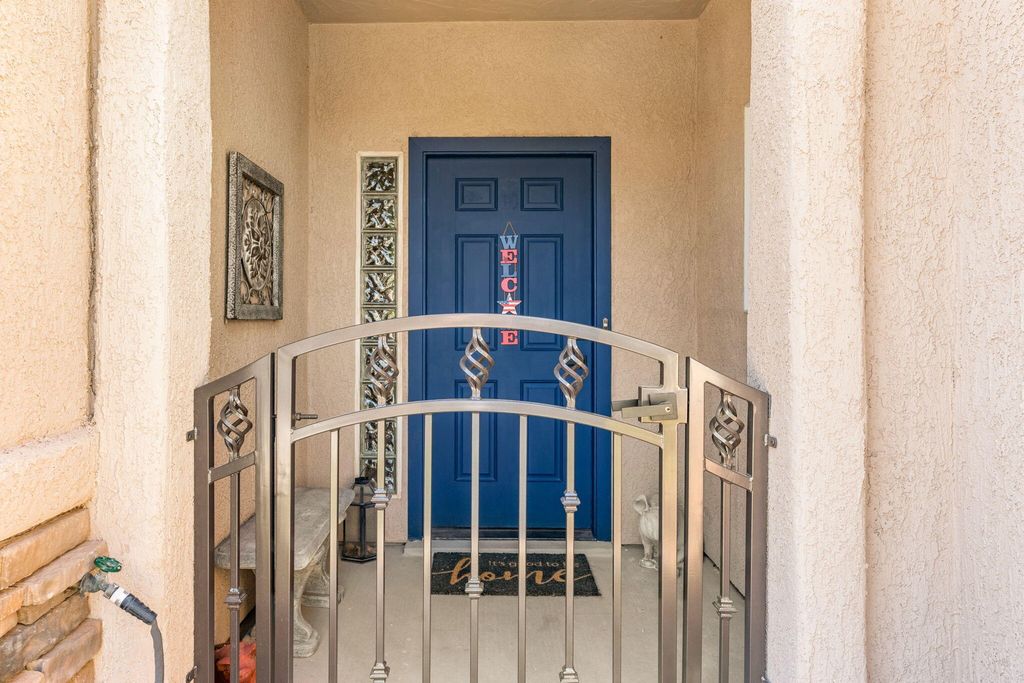 Photo of 1601 W SUNKISSED DR S, Saint George, UT 84790 (MLS # 26-273525)