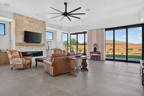 Tiny photo for 583 S Juniper Way, Ivins, UT 84738 (MLS # 26-276059)