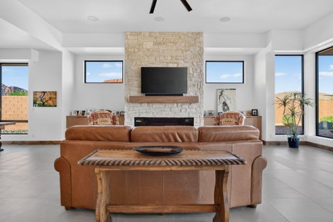 Tiny photo for 583 S Juniper Way, Ivins, UT 84738 (MLS # 26-276059)