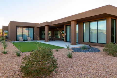 Tiny photo for 583 S Juniper Way, Ivins, UT 84738 (MLS # 26-276059)