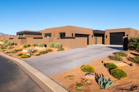 Tiny photo for 583 S Juniper Way, Ivins, UT 84738 (MLS # 26-276059)