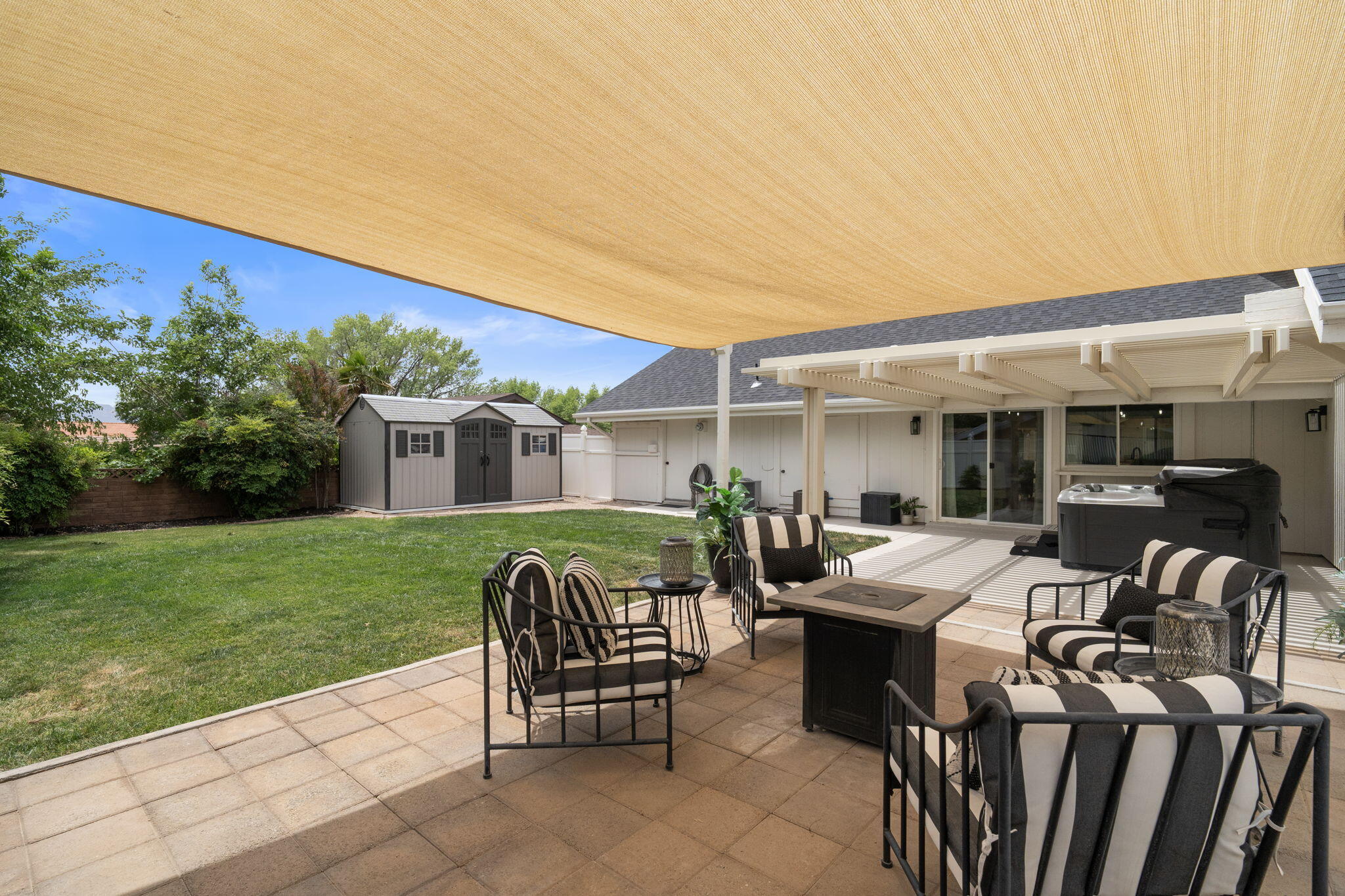 BLOOMINGTON COUNTRY CLUB - Residential