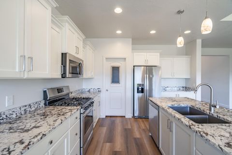 Tiny photo for 3158 E FUCHSIA DR, Saint George, UT 84790 (MLS # 26-270303)