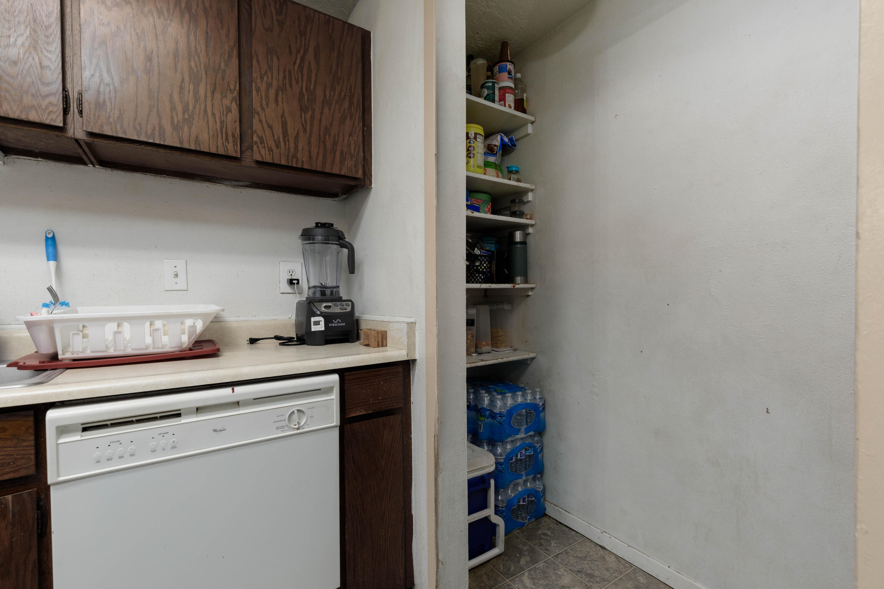 SPRINGTREE GARDENS CONDOS - Residential