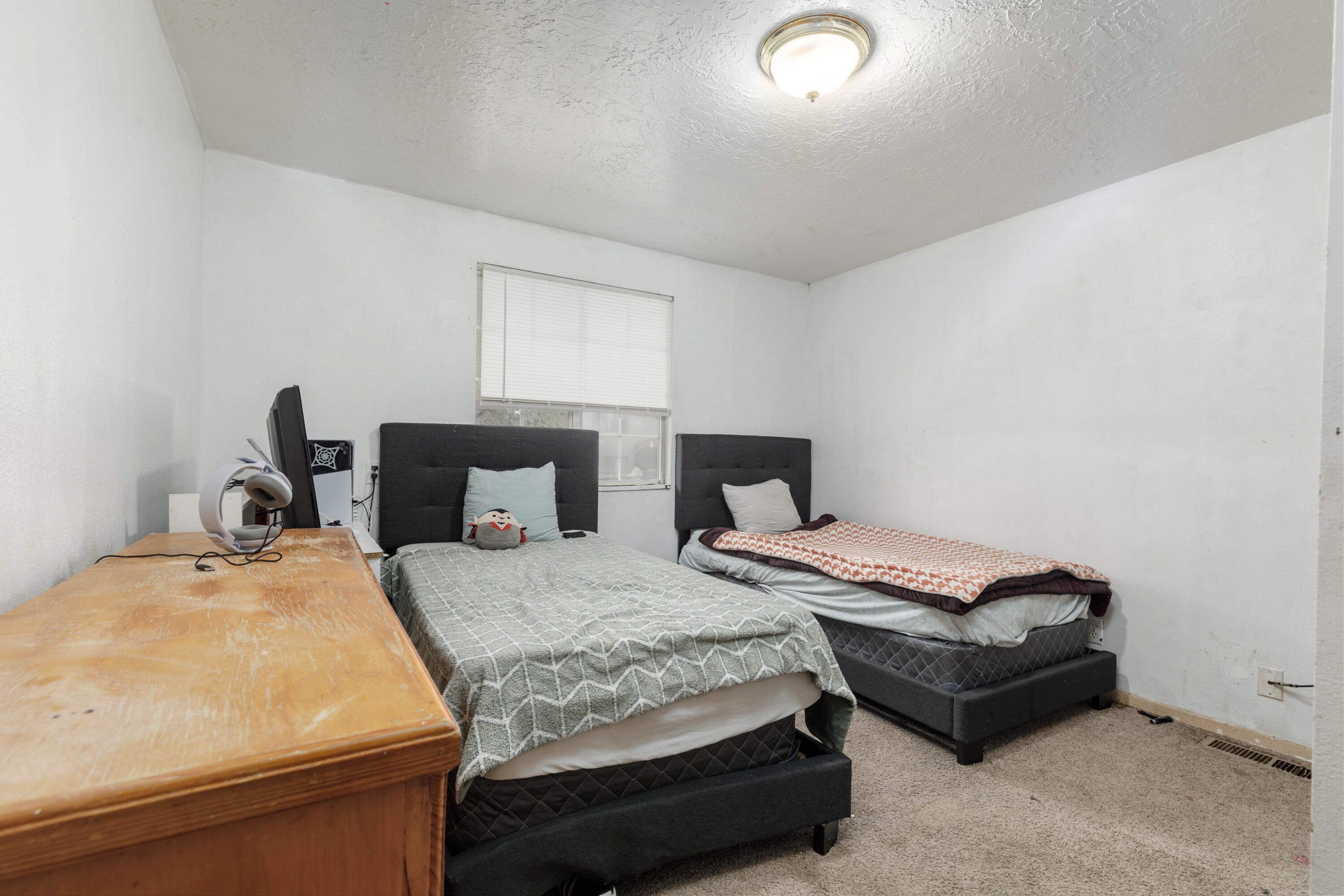 SPRINGTREE GARDENS CONDOS - Residential