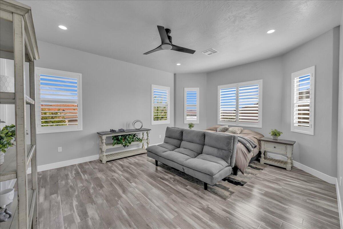 ESCALERA - Residential