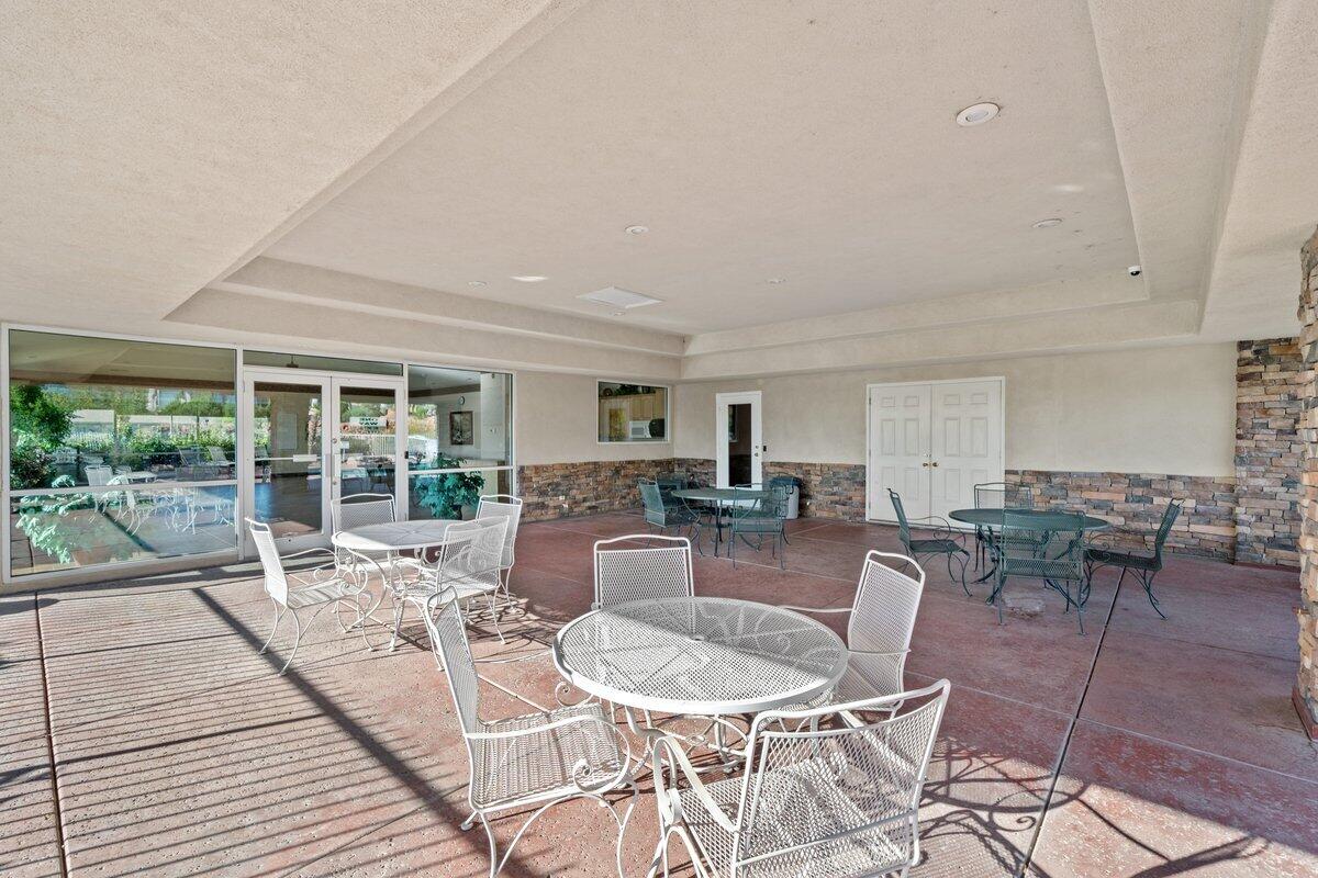 LAS ENTRADAS AT GREEN SPRING - Residential