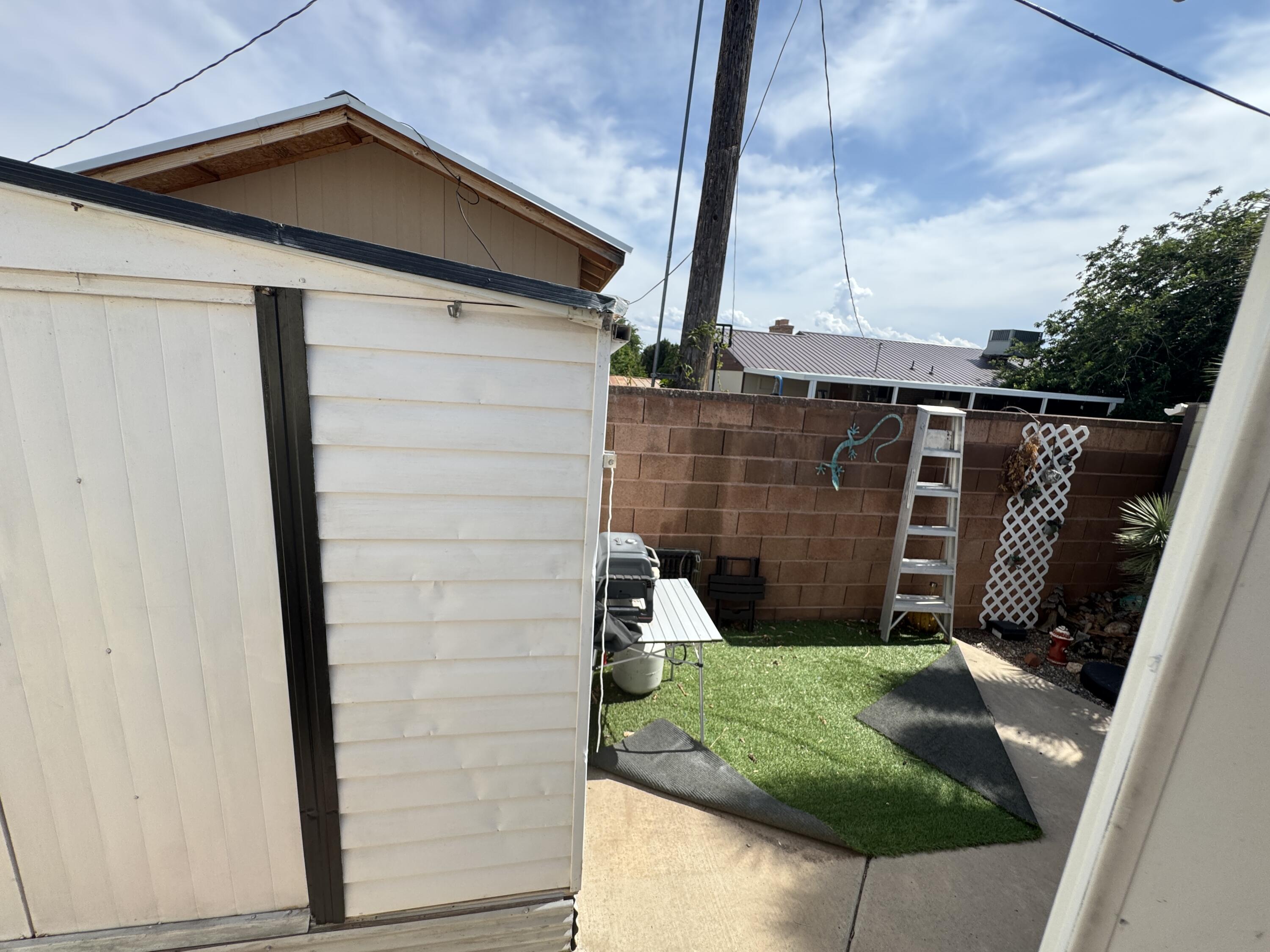 DIXIE DOWNS RV RESORT - Residential