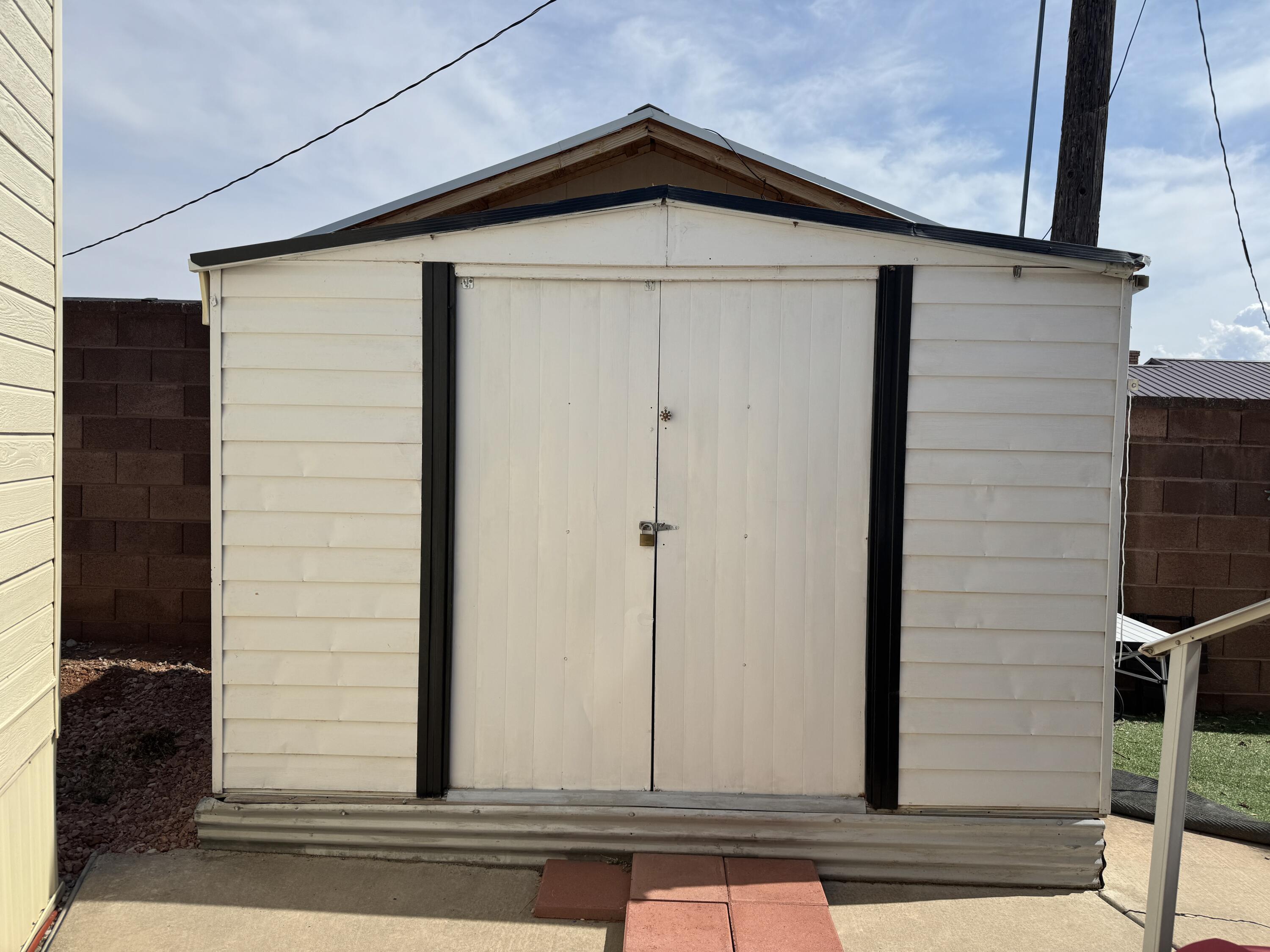 DIXIE DOWNS RV RESORT - Residential