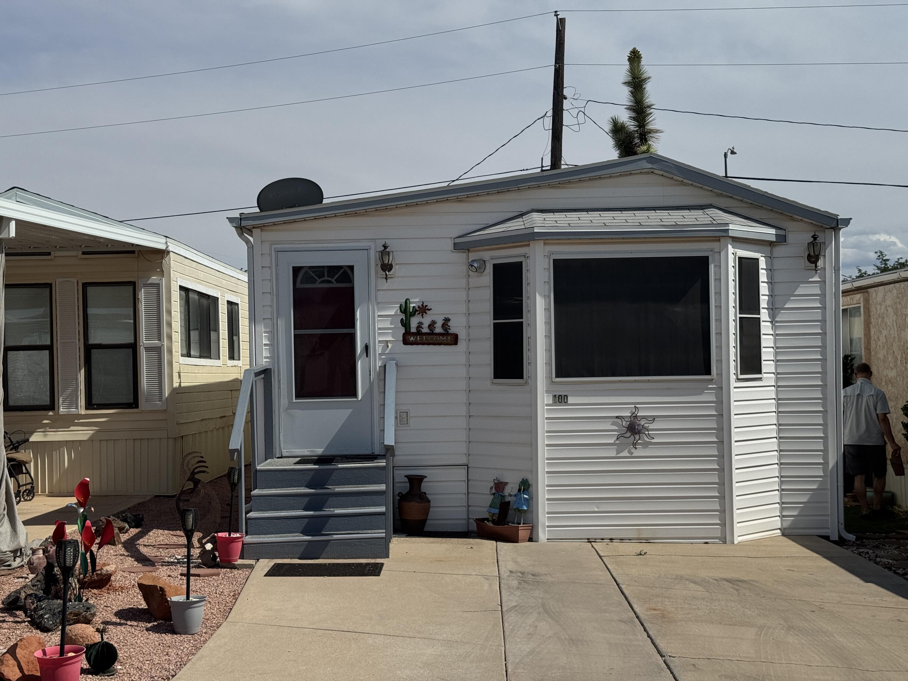 DIXIE DOWNS RV RESORT - Residential