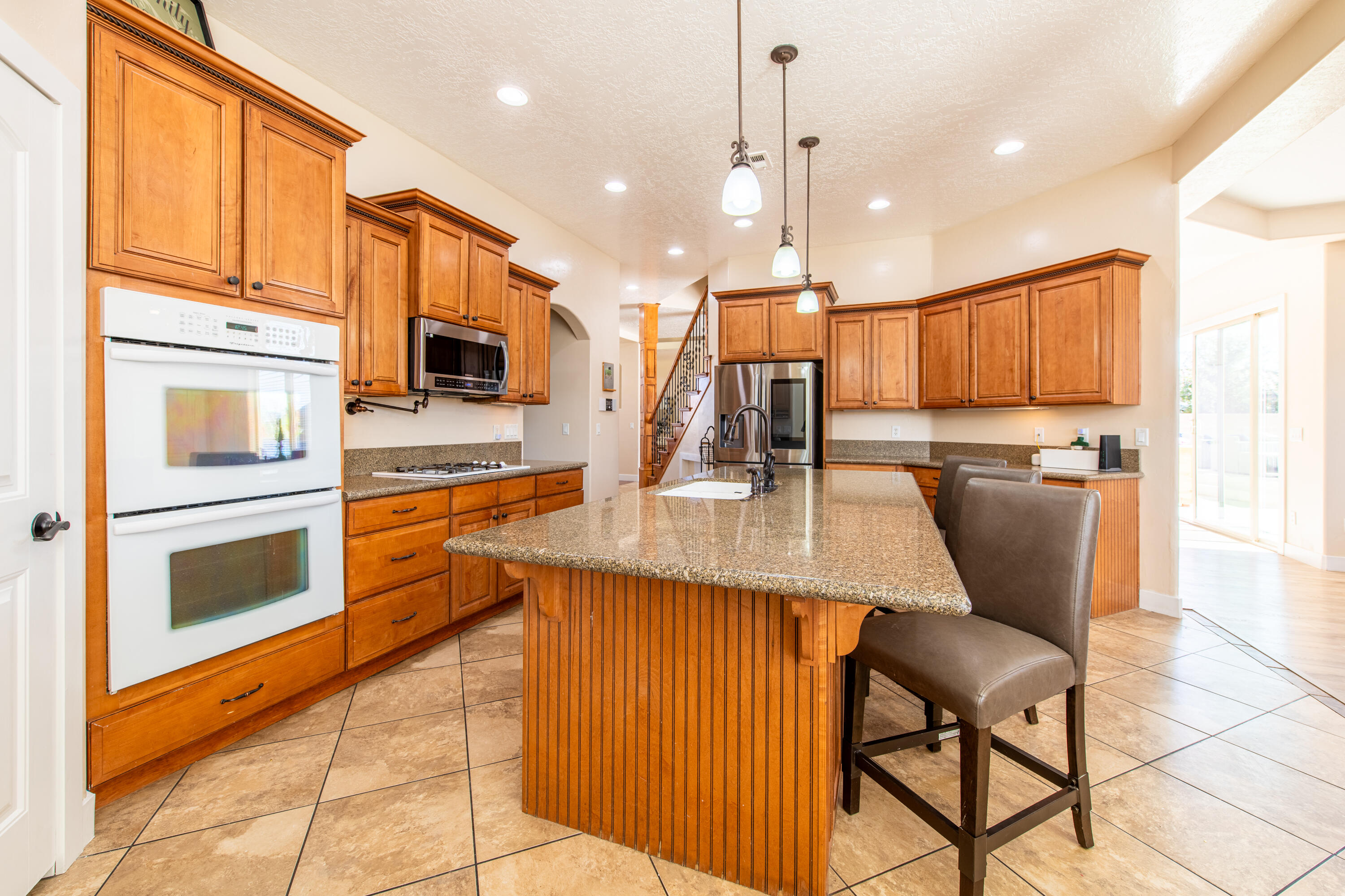 RIVER WILLOW - Residential