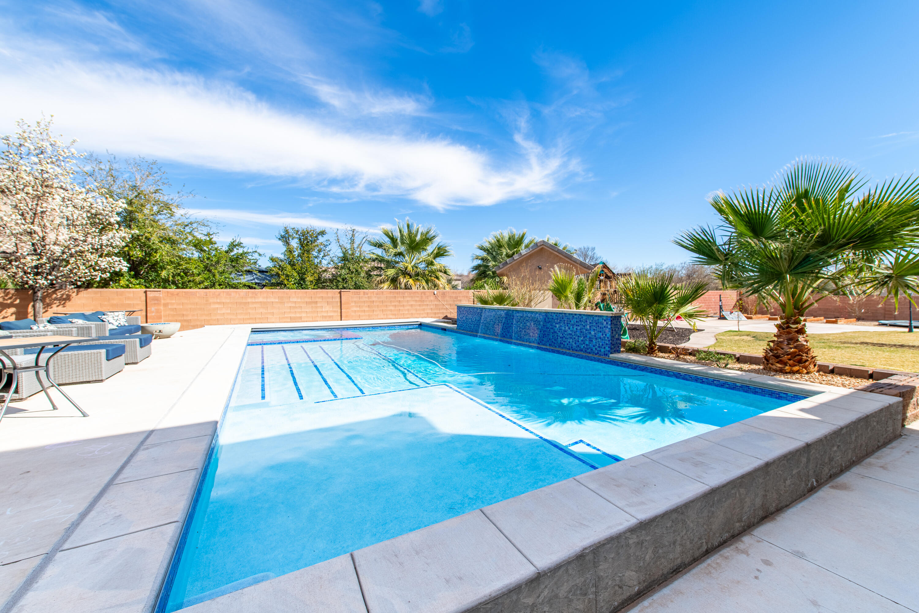 RIVER WILLOW - Residential