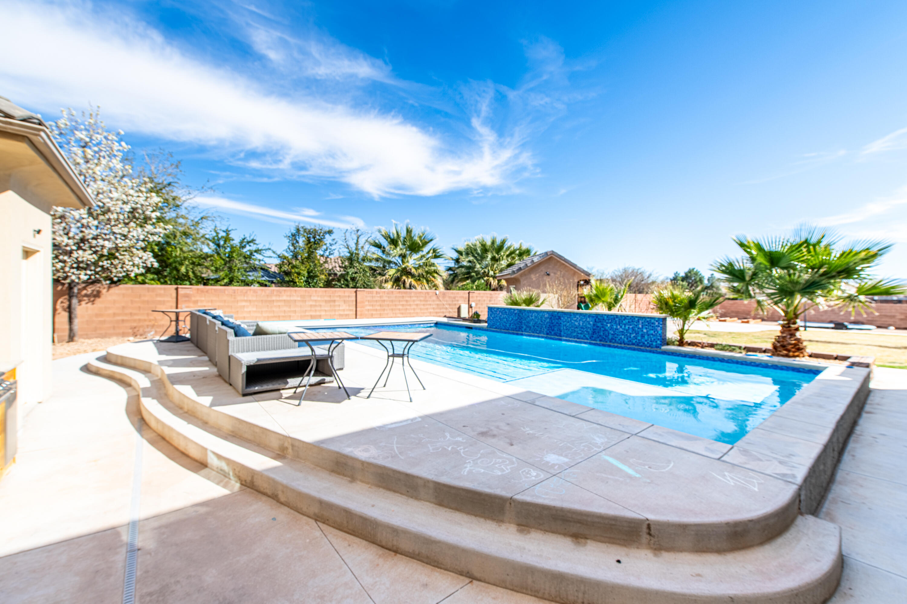 RIVER WILLOW - Residential