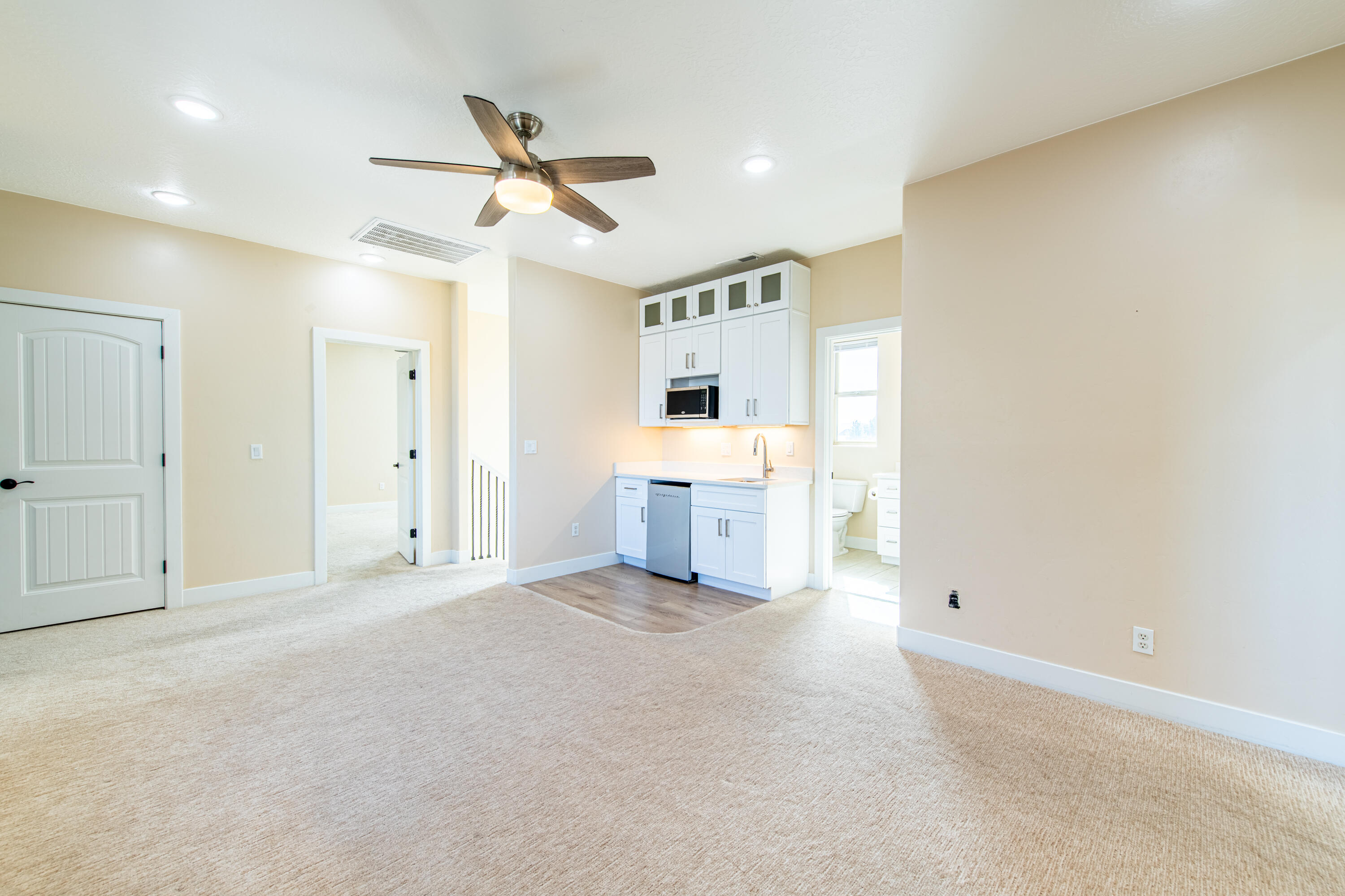 RIVER WILLOW - Residential