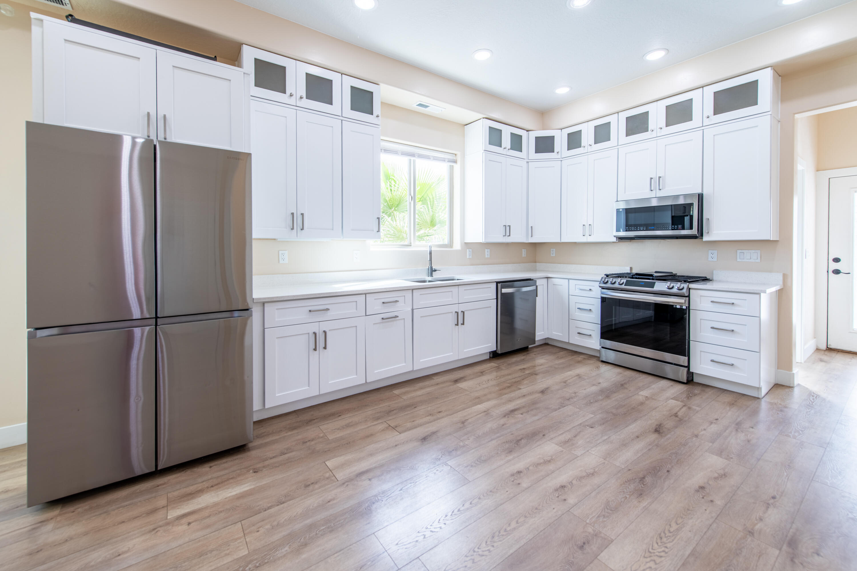 RIVER WILLOW - Residential