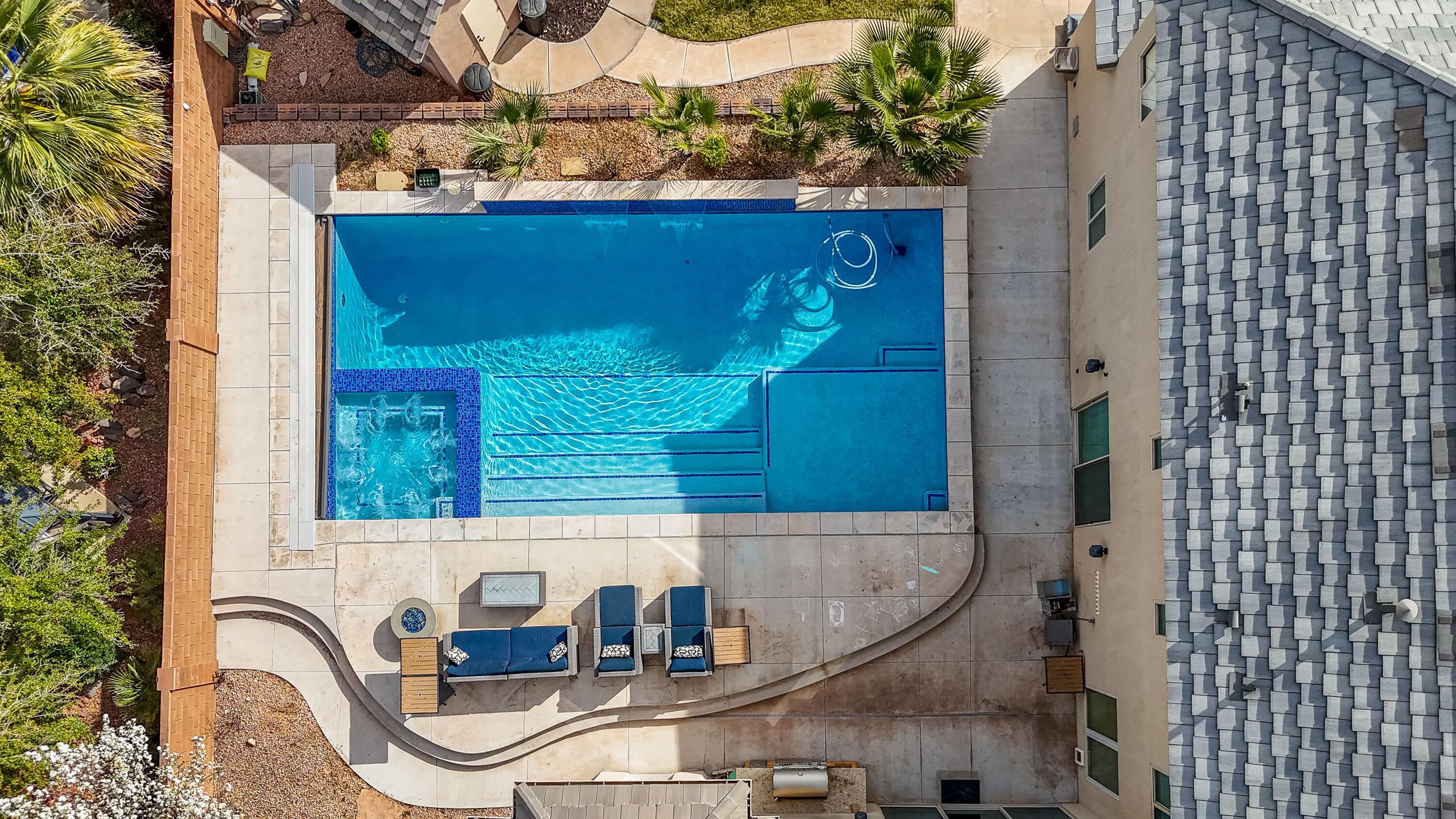 RIVER WILLOW - Residential