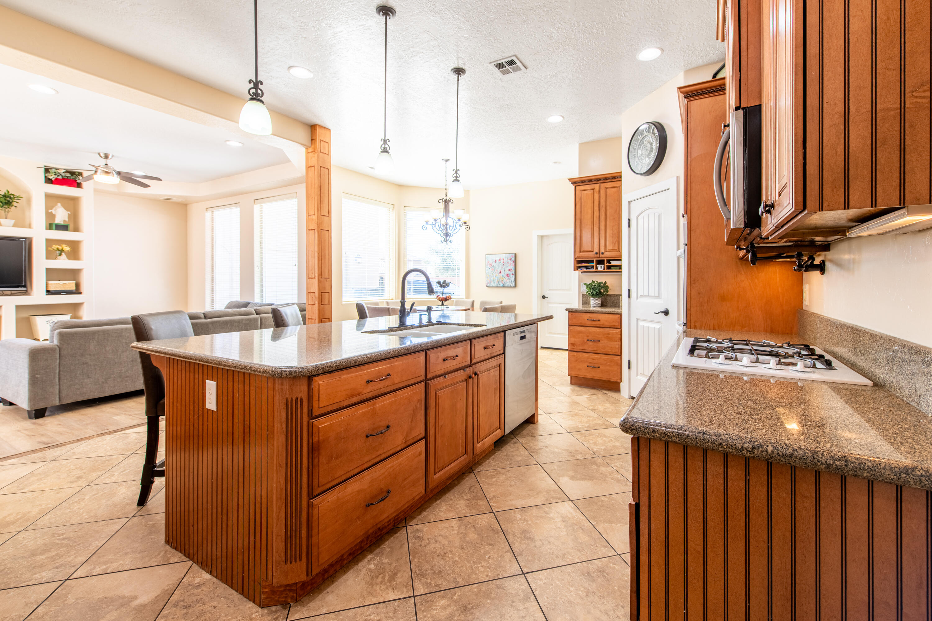 RIVER WILLOW - Residential