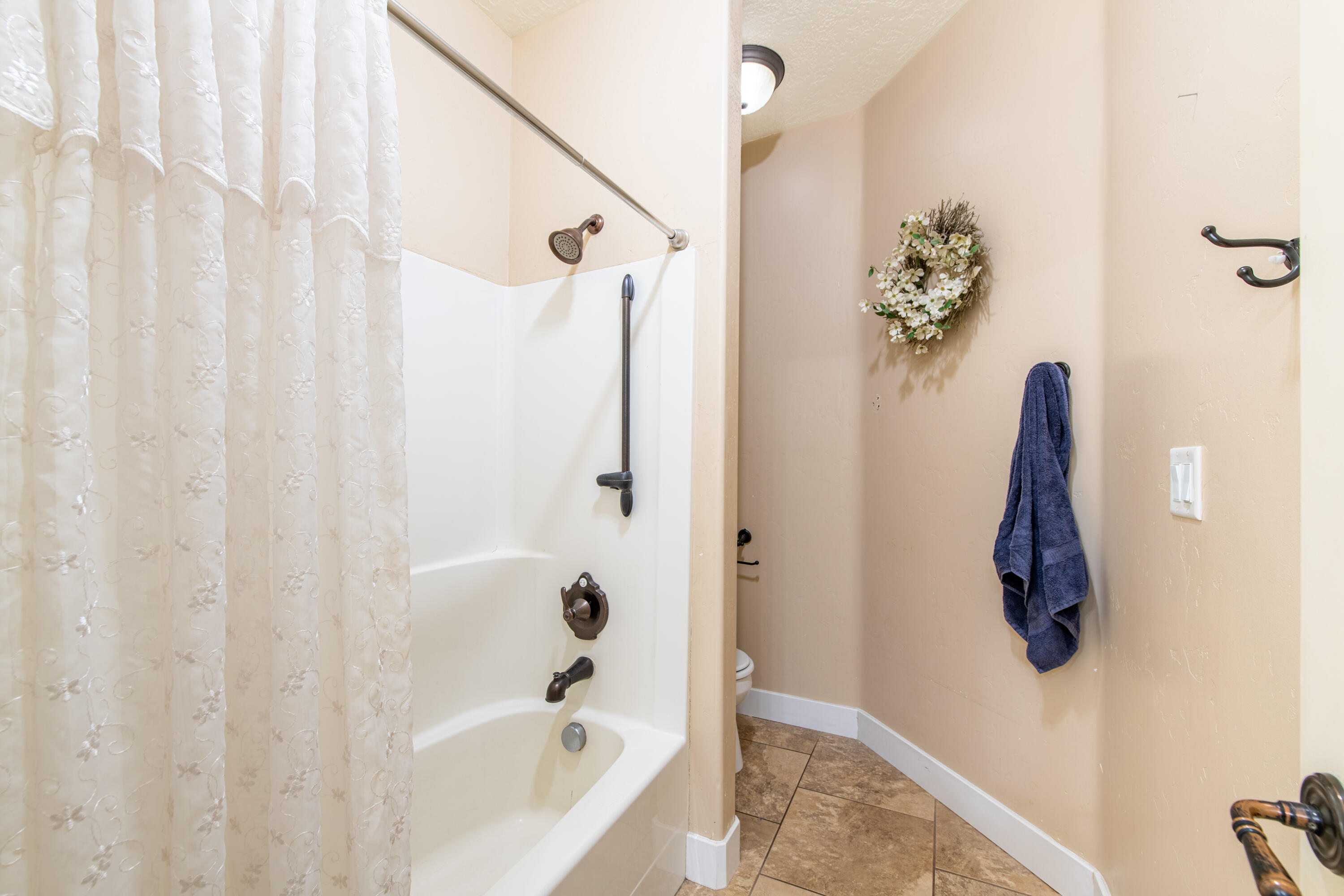 RIVER WILLOW - Residential